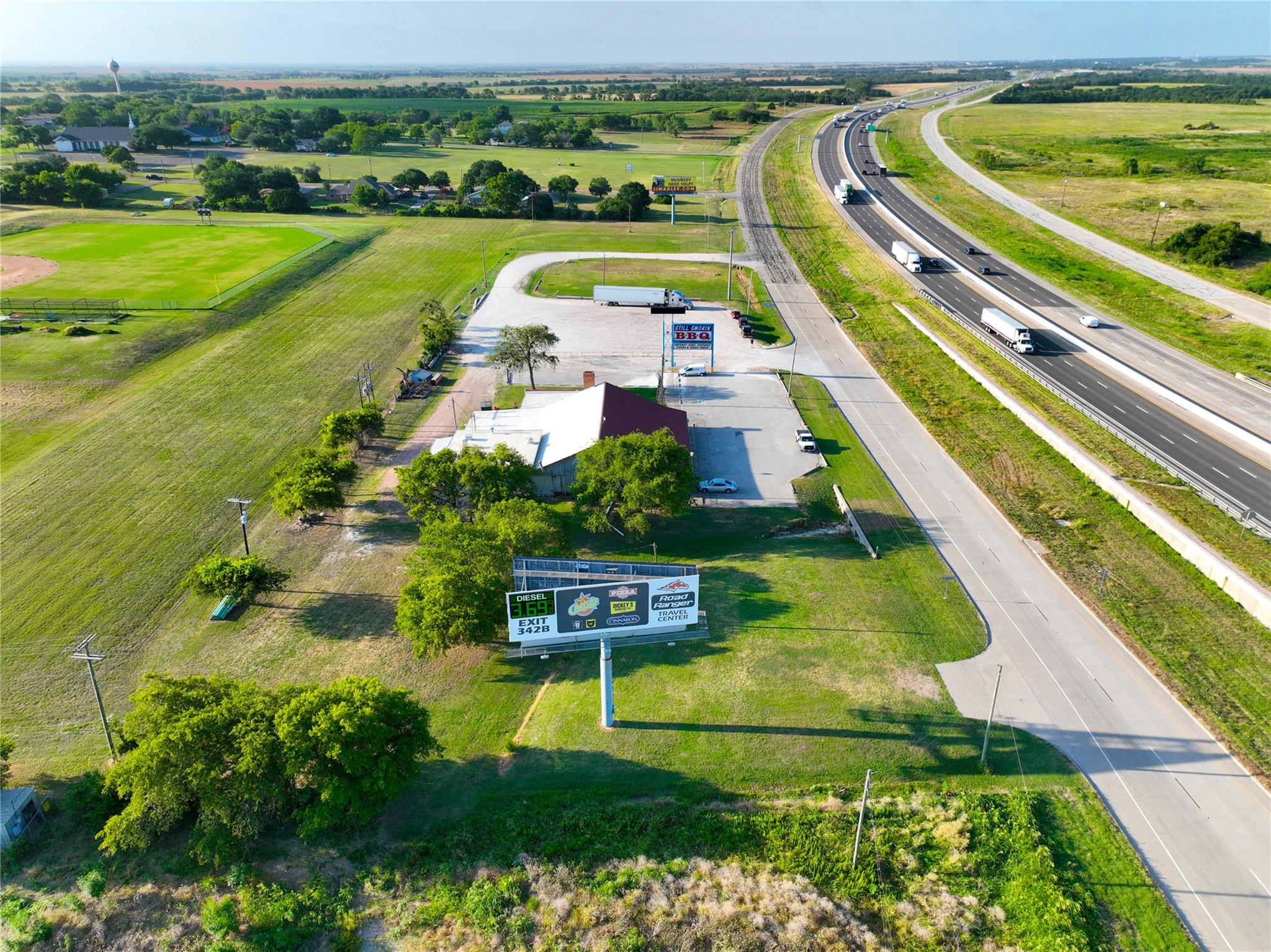 main property photo 5