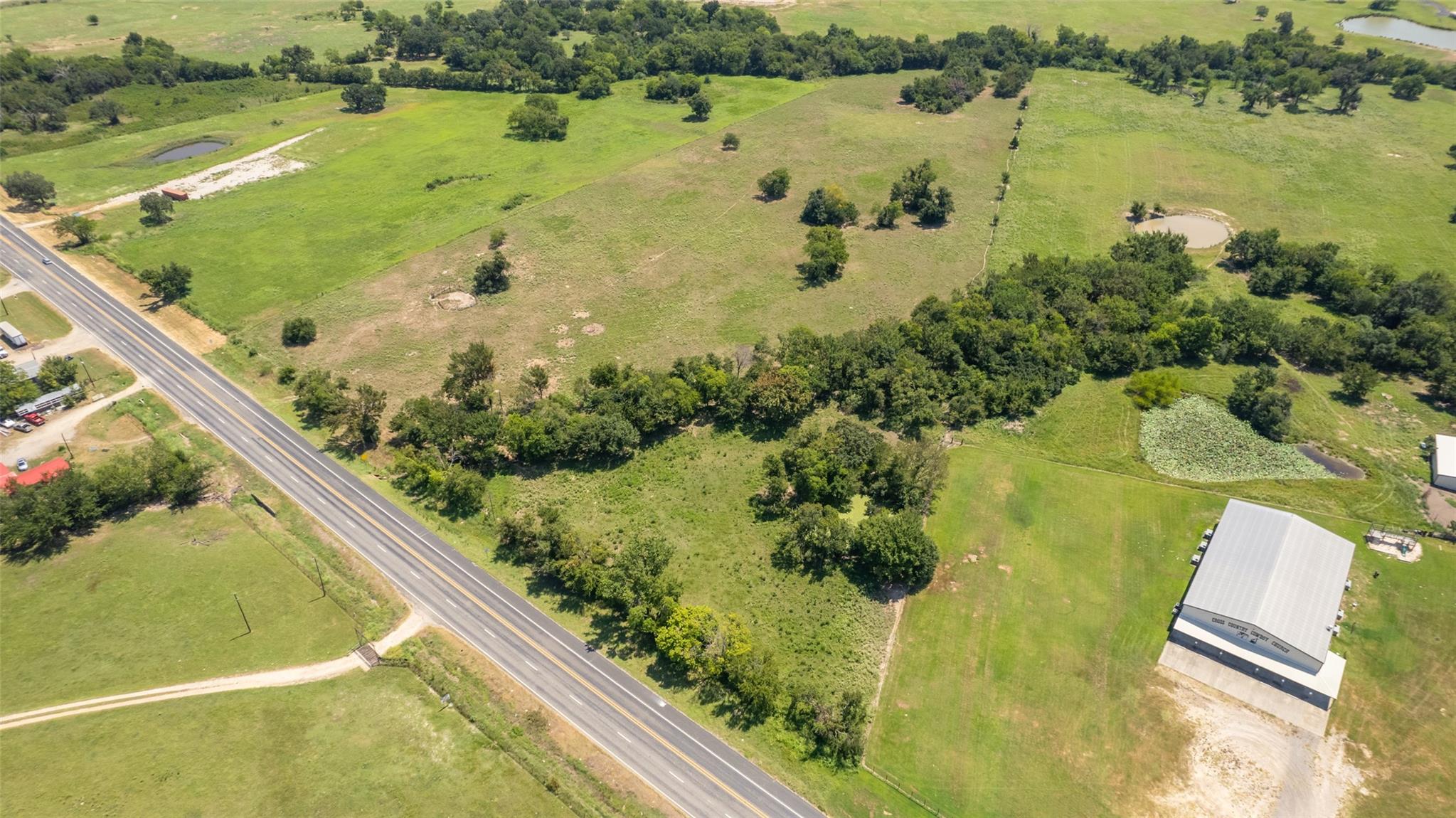 main property photo 29