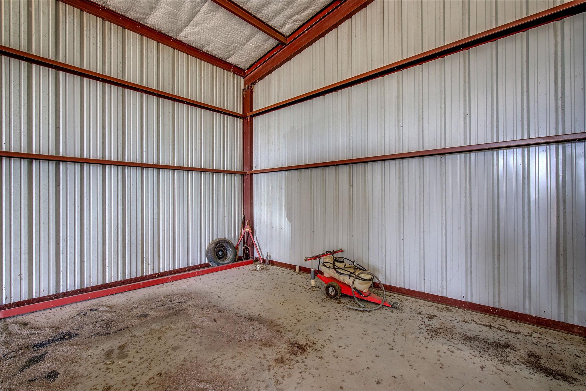 main property photo 22