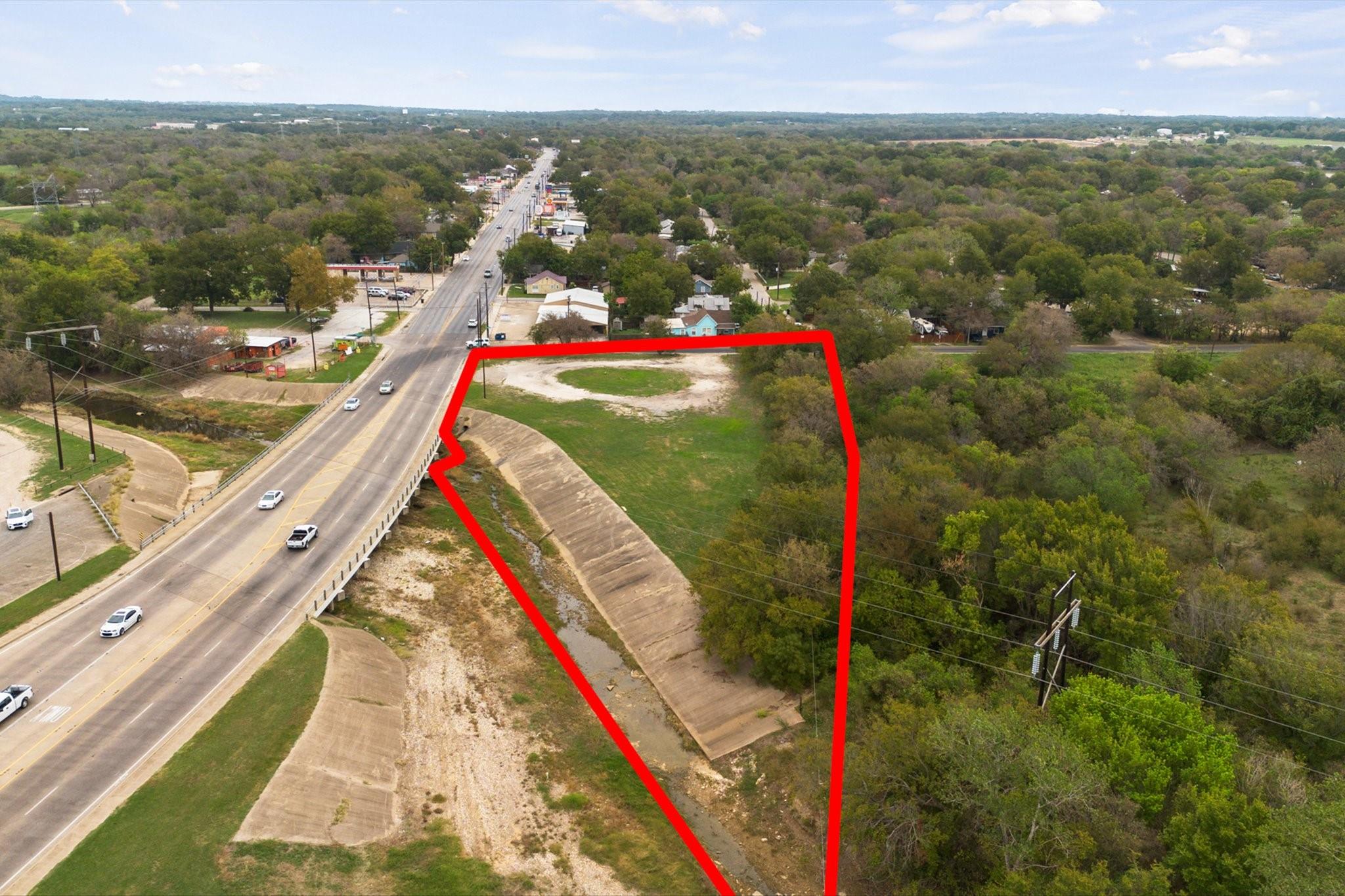 main property photo 8