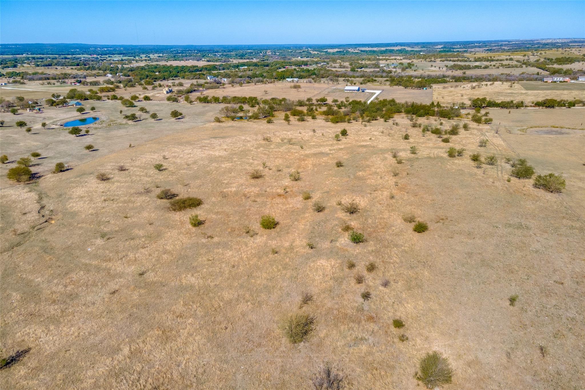main property photo 11