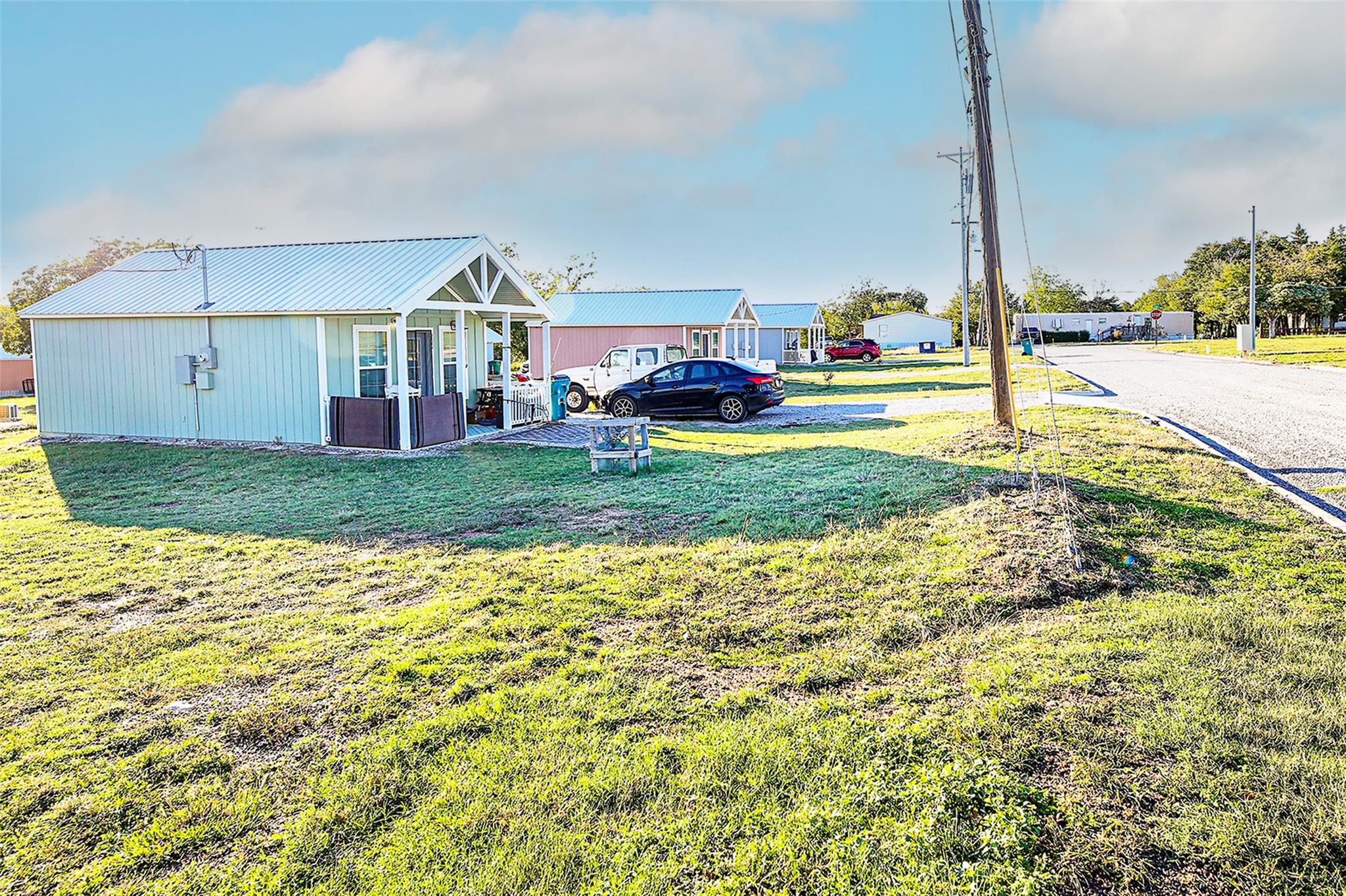 main property photo 17