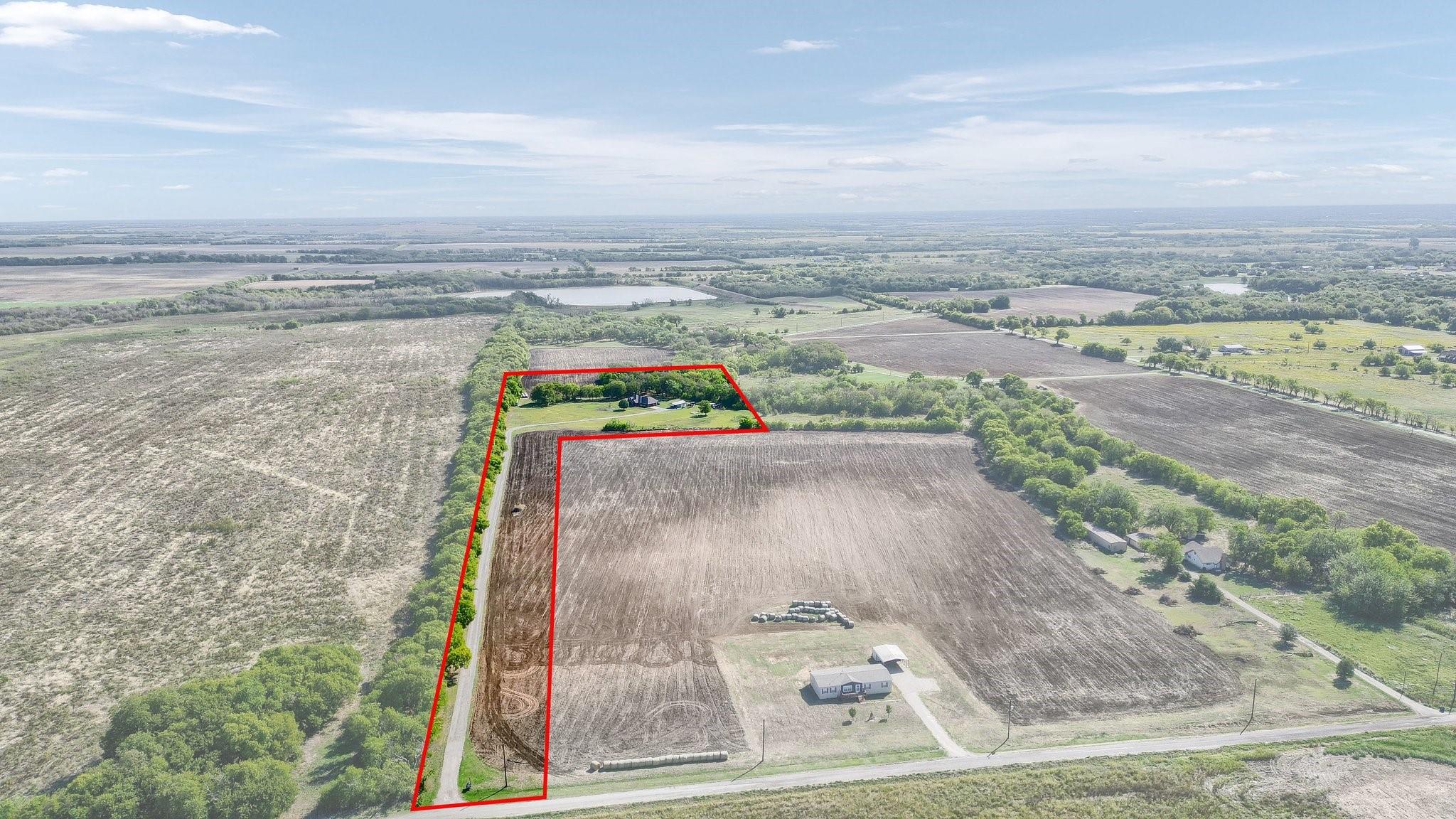 main property photo 11