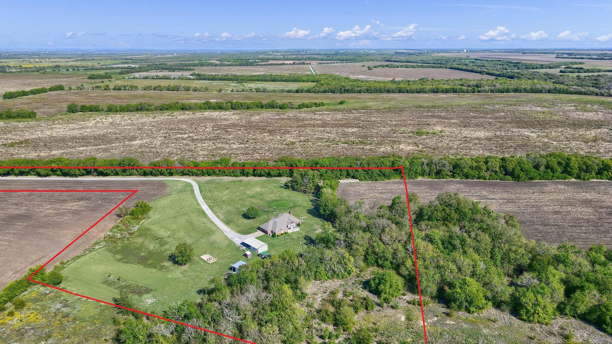 main property photo 5