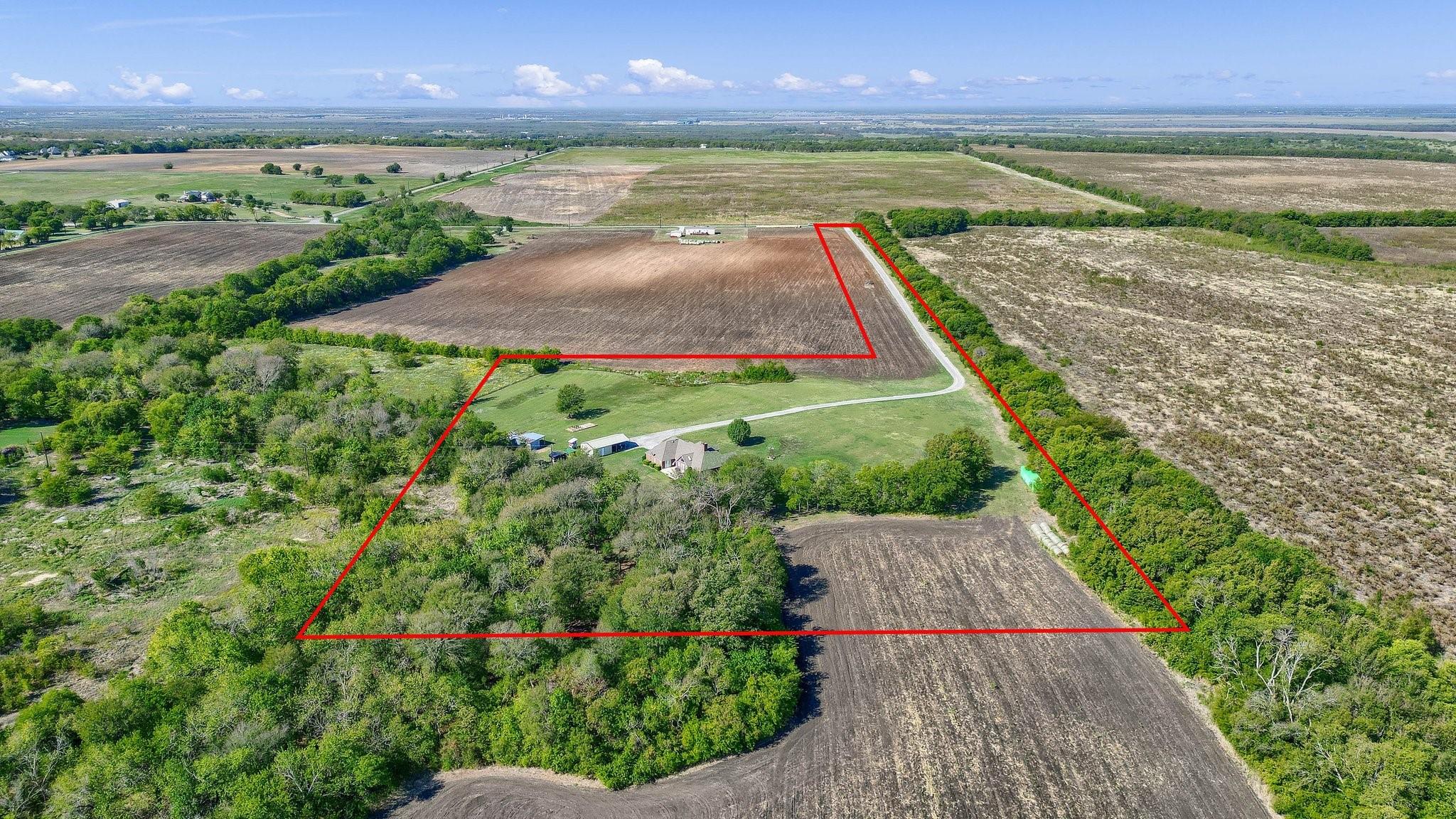 main property photo 8