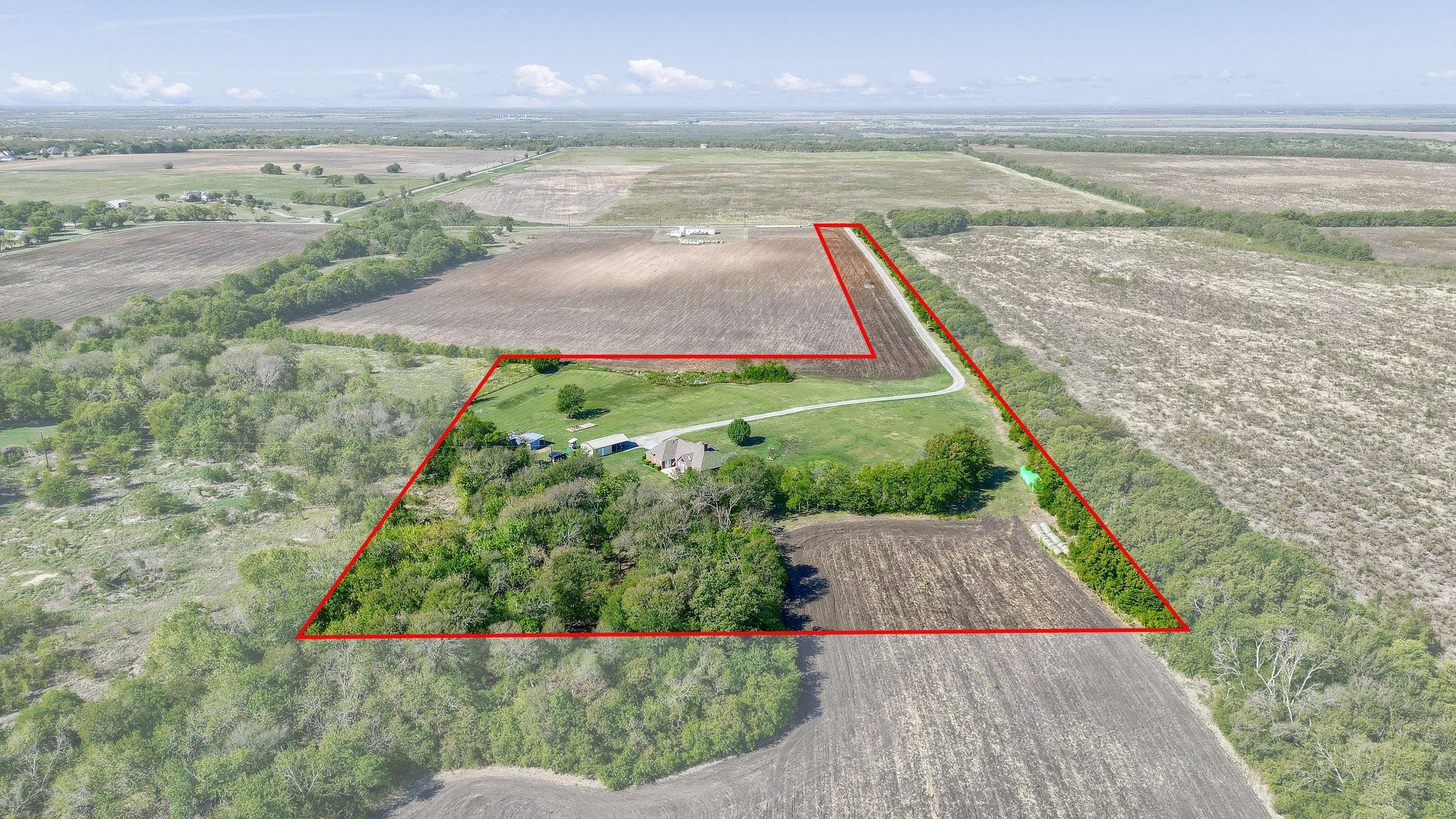 main property photo 9