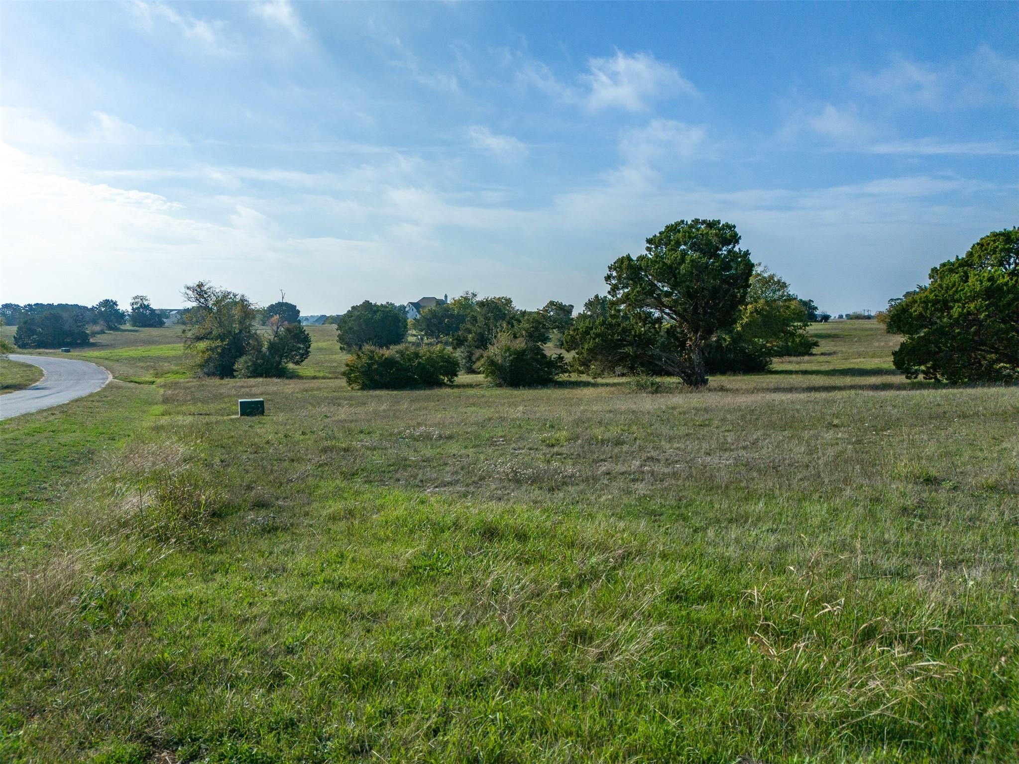 main property photo 18