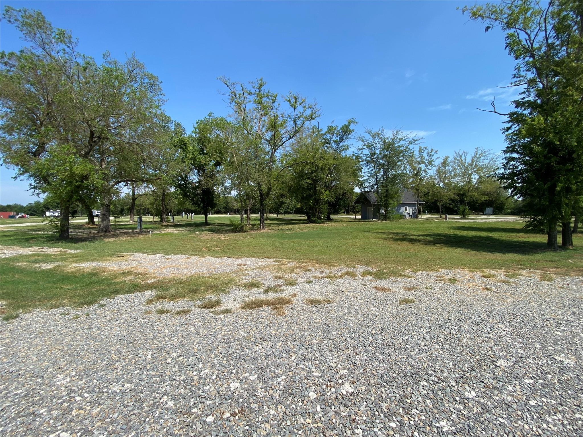 main property photo 7