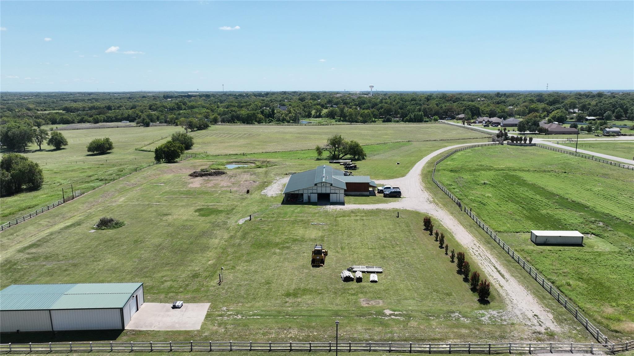 main property photo 25