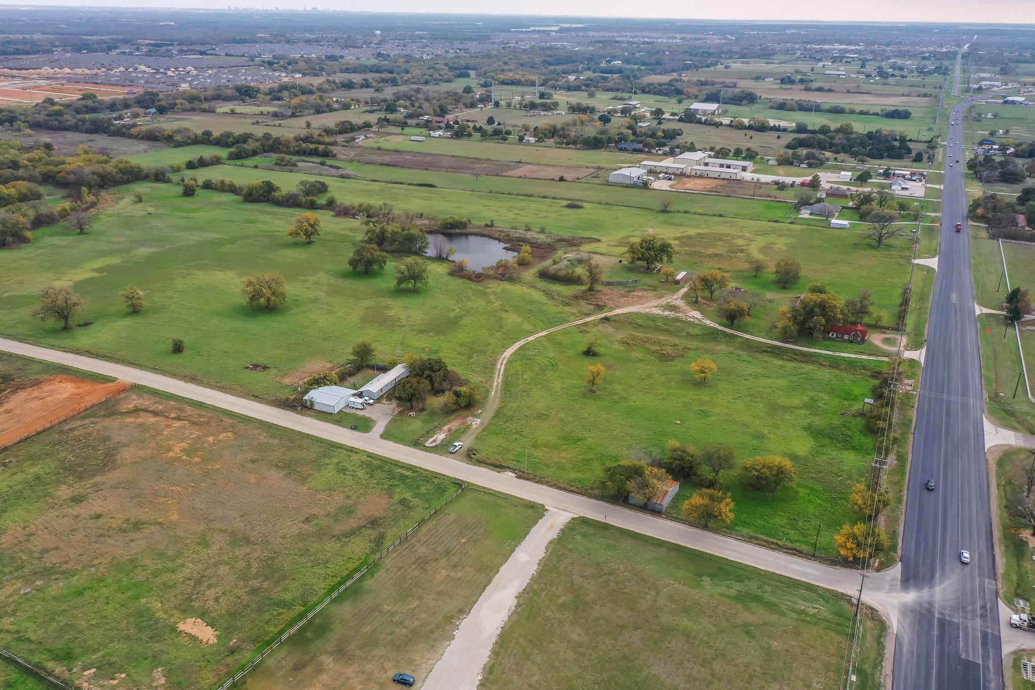 main property photo 7