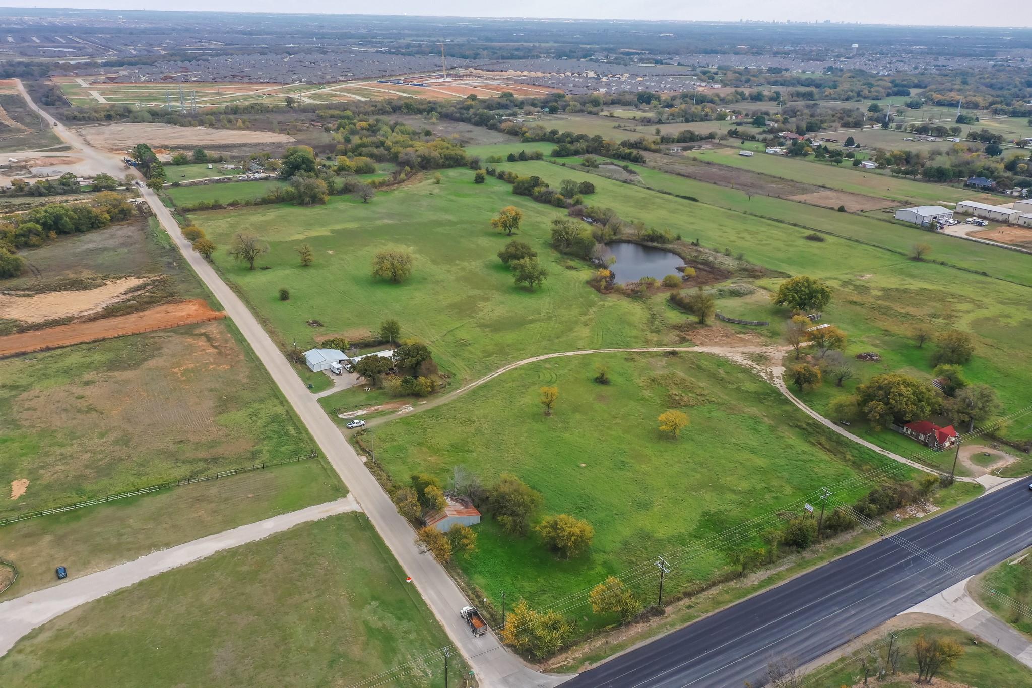 main property photo 8