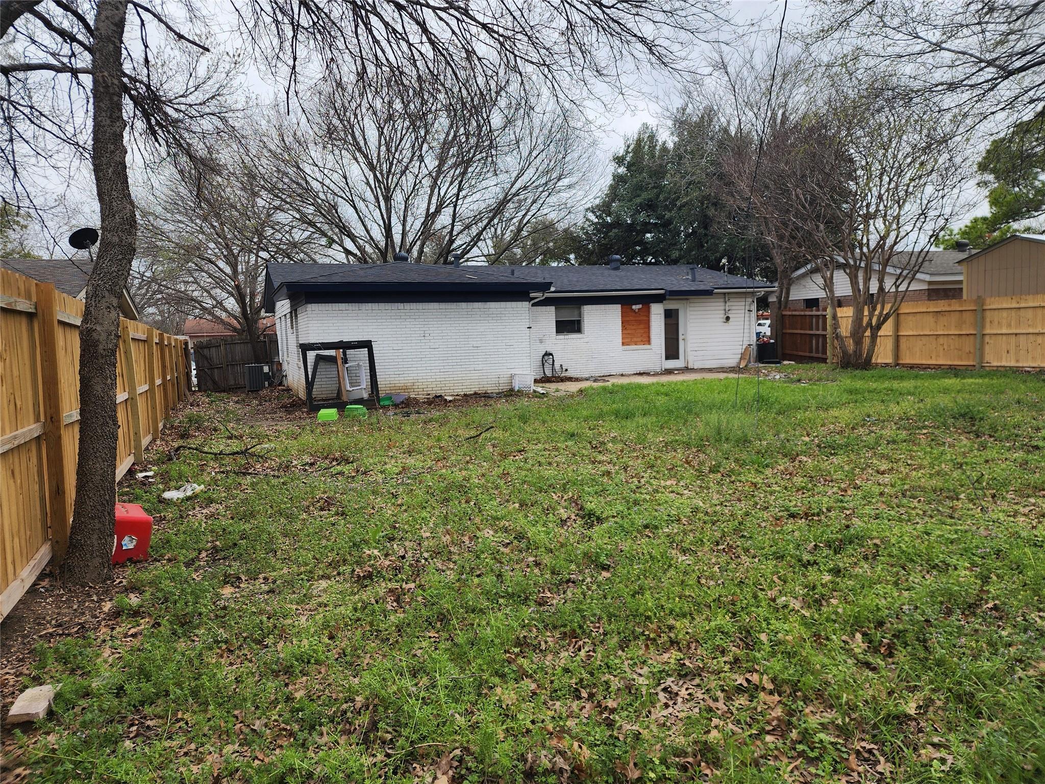 main property photo 18