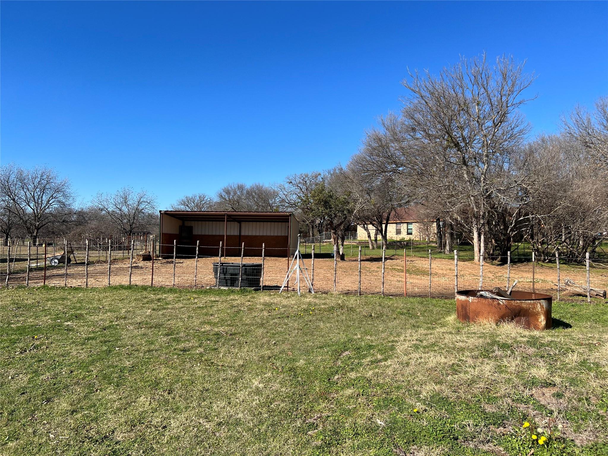 main property photo 19