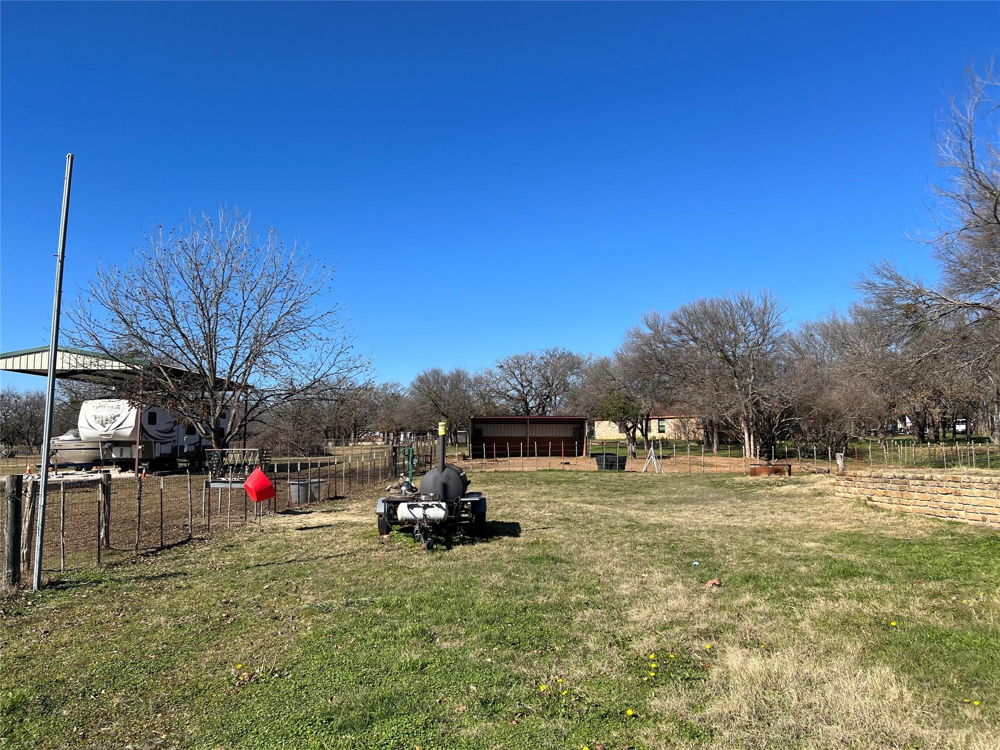main property photo 20