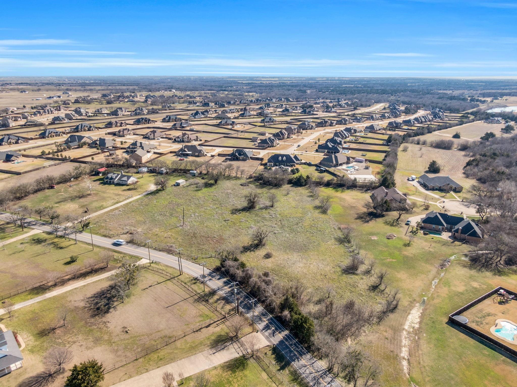 main property photo 15