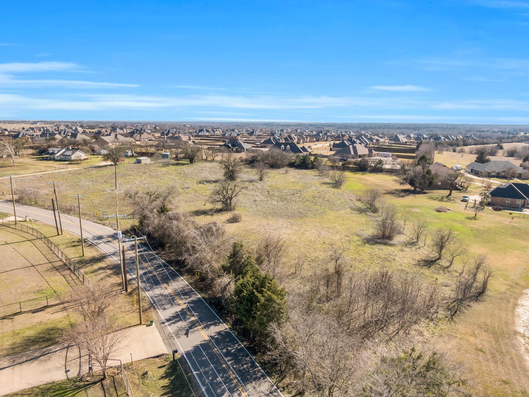 main property photo 19