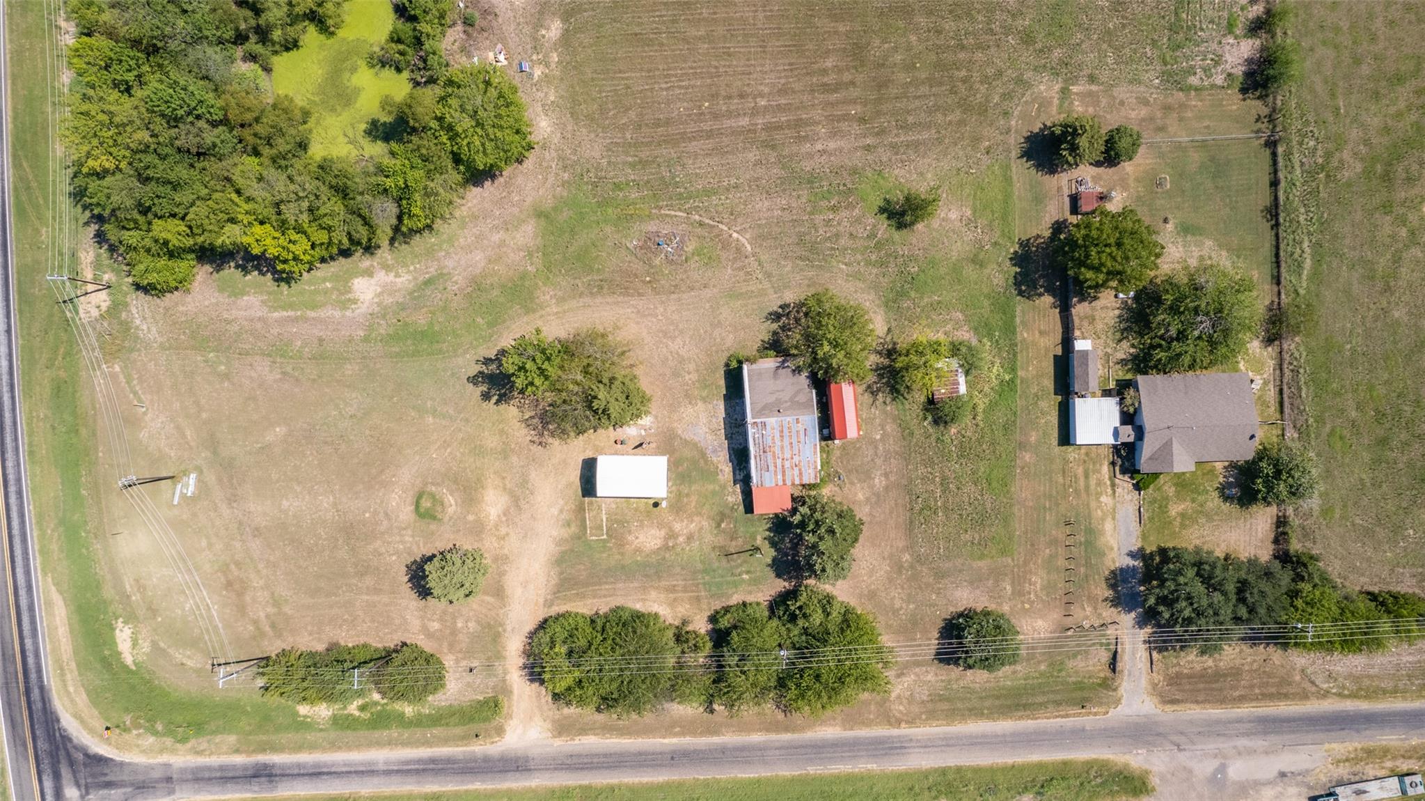 main property photo 14