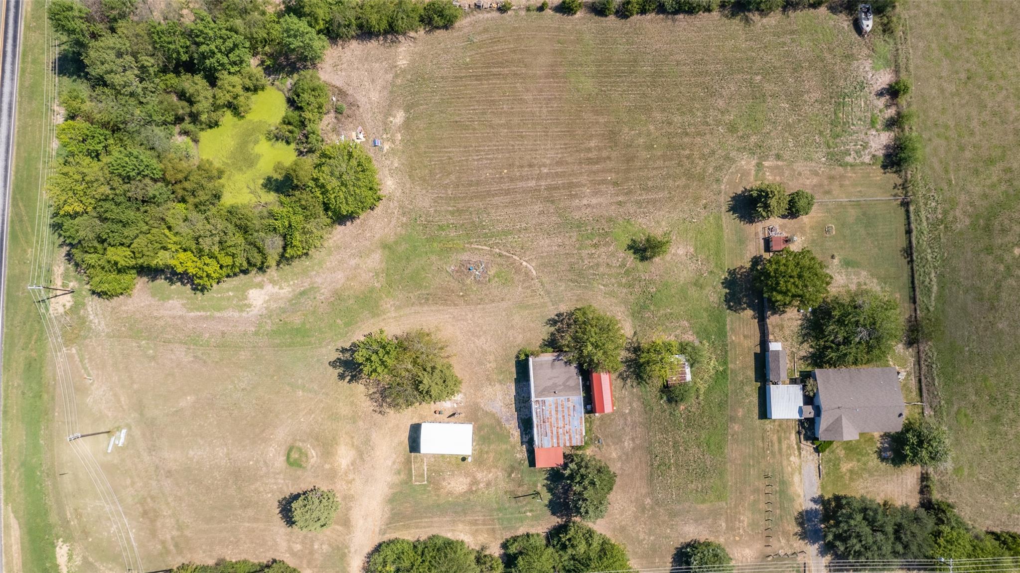 main property photo 16