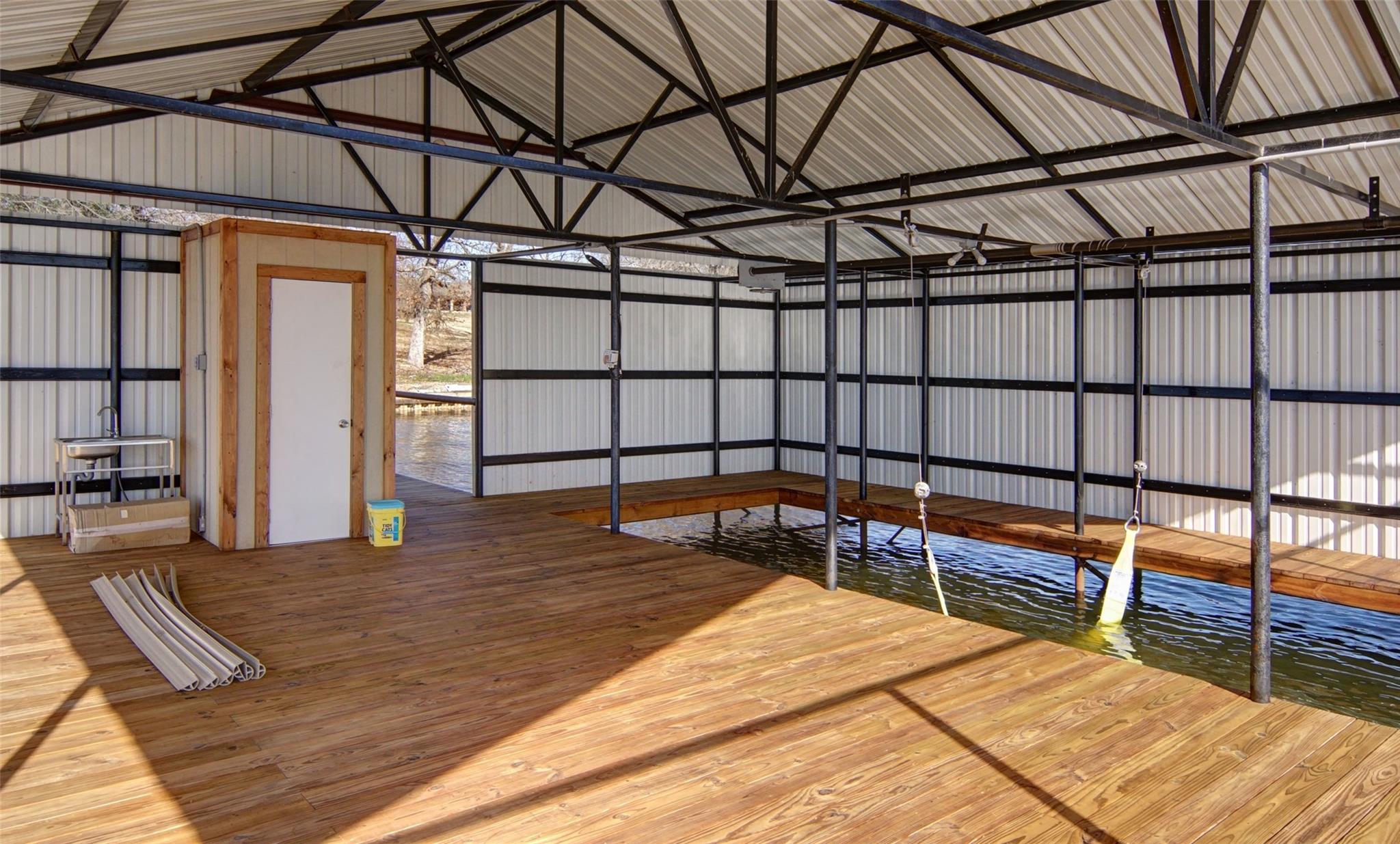 main property photo 39