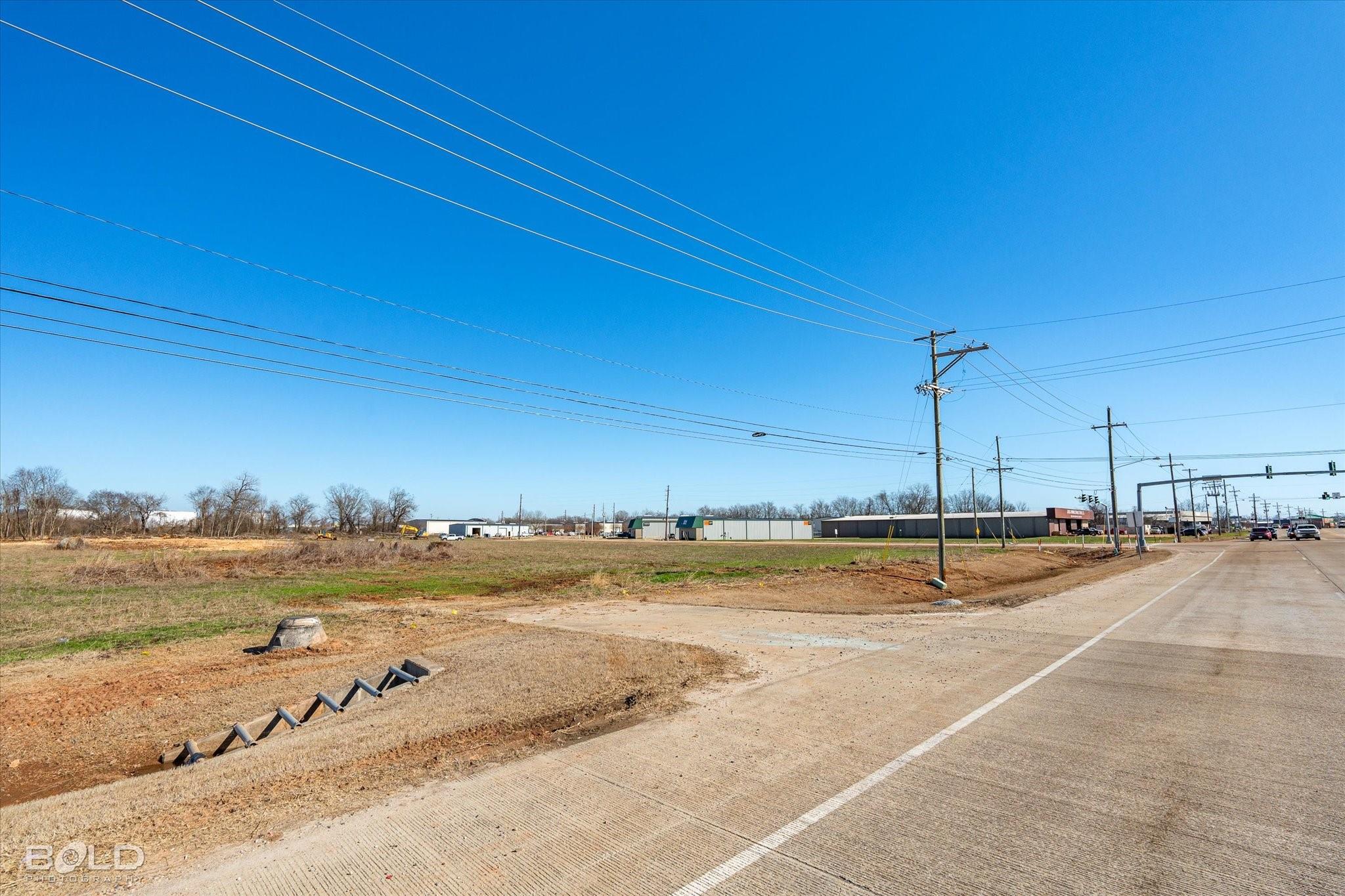 main property photo 10