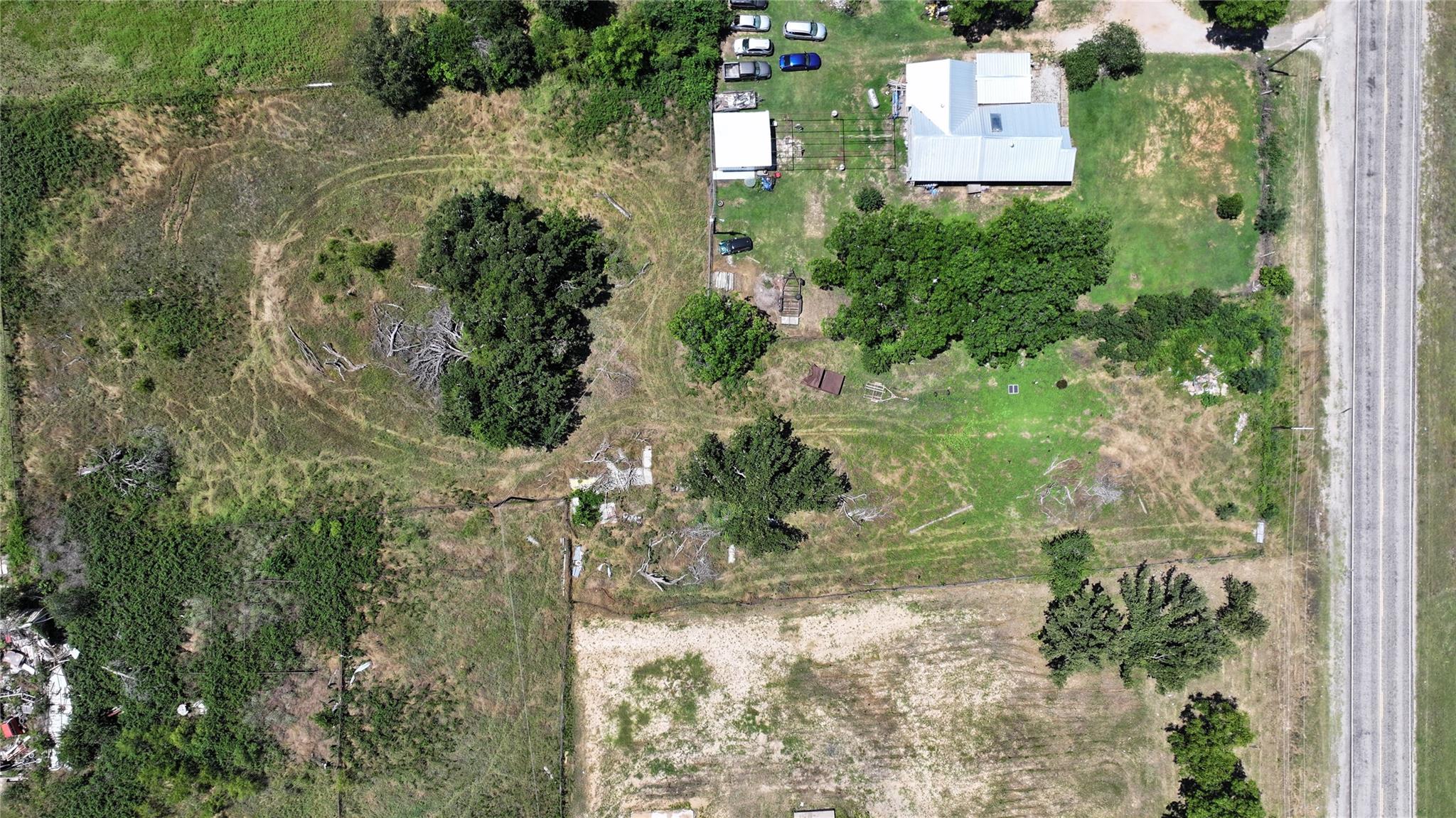 main property photo 7
