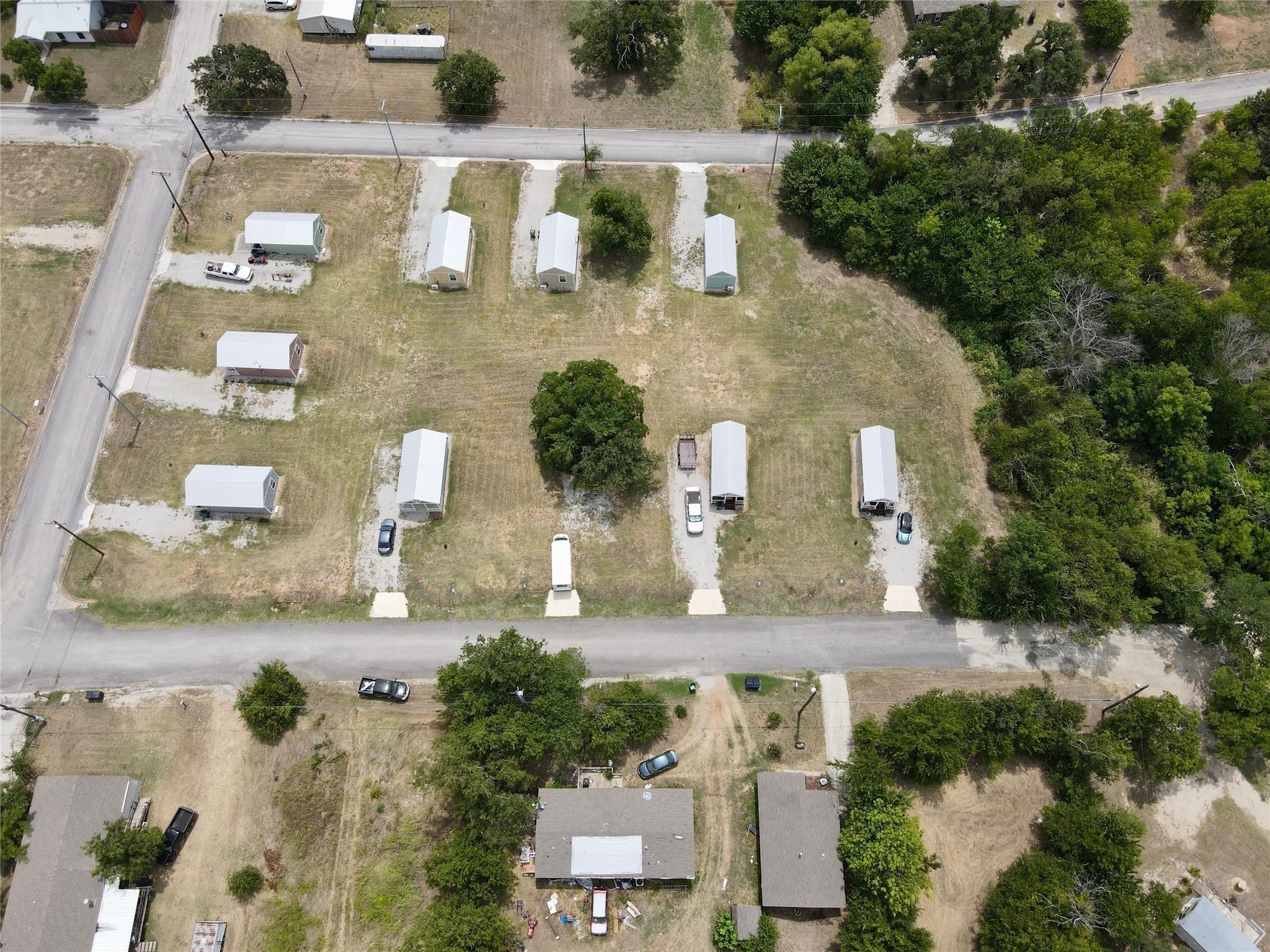 main property photo 13