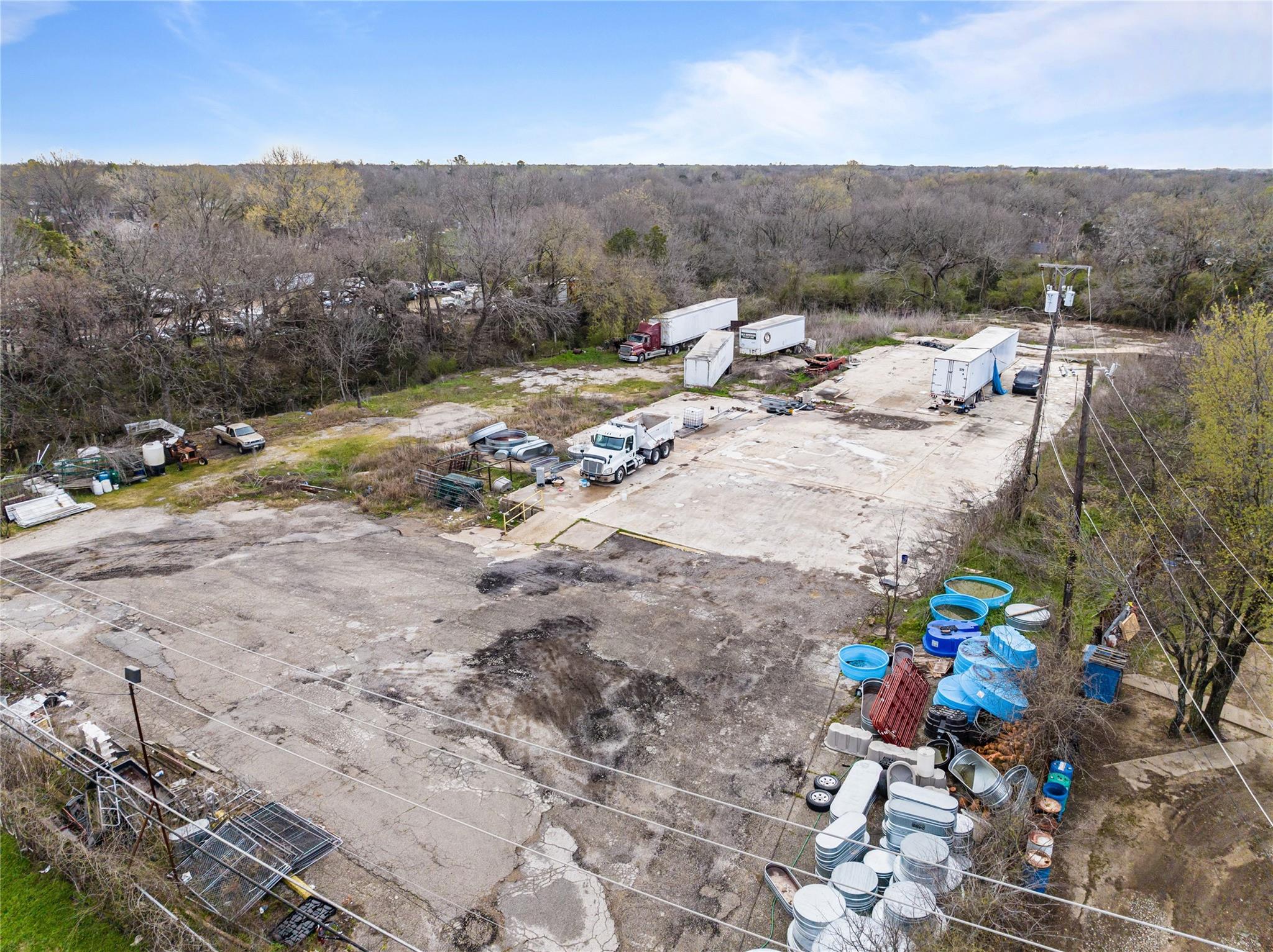 main property photo 10