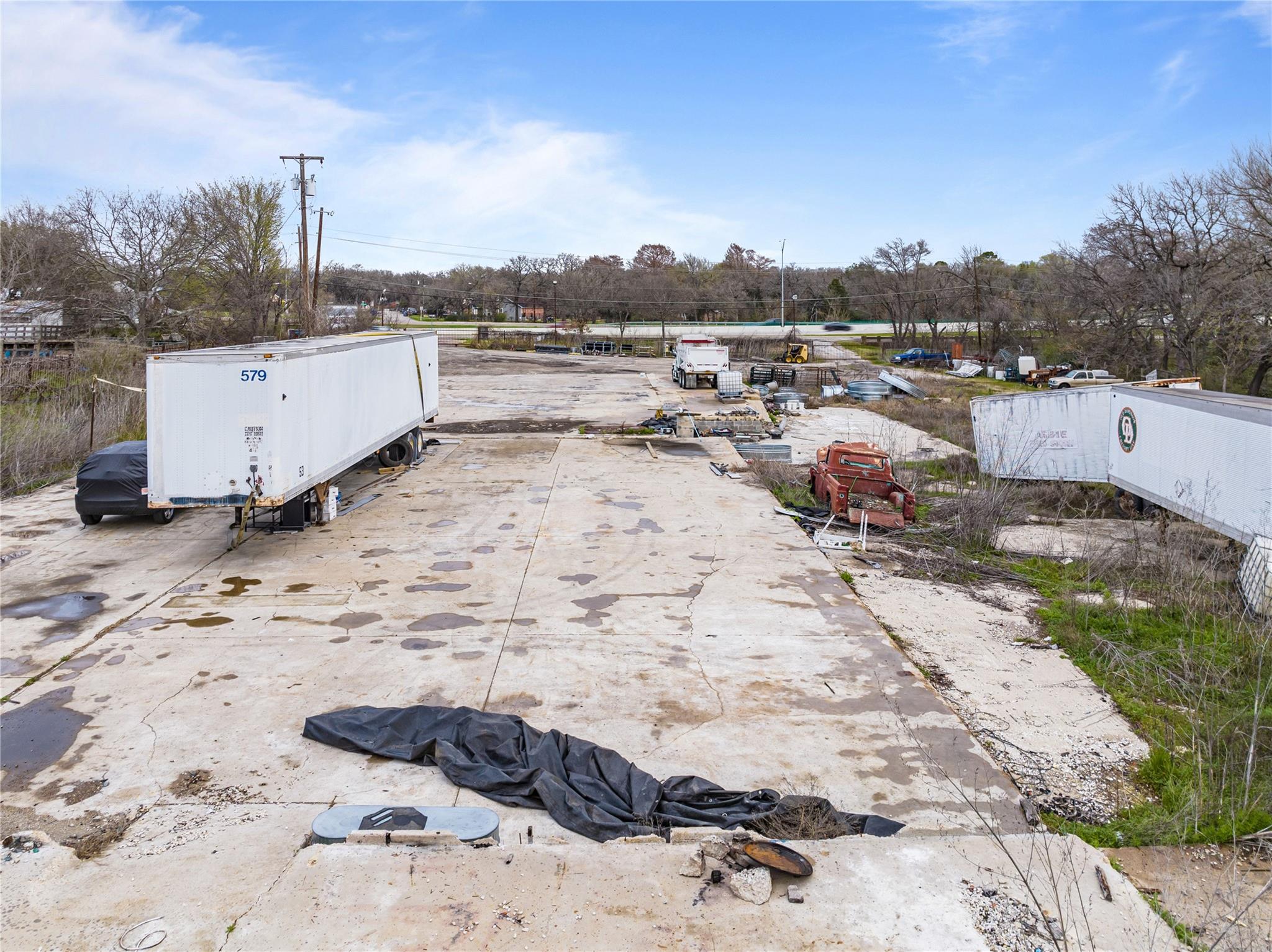 main property photo 13