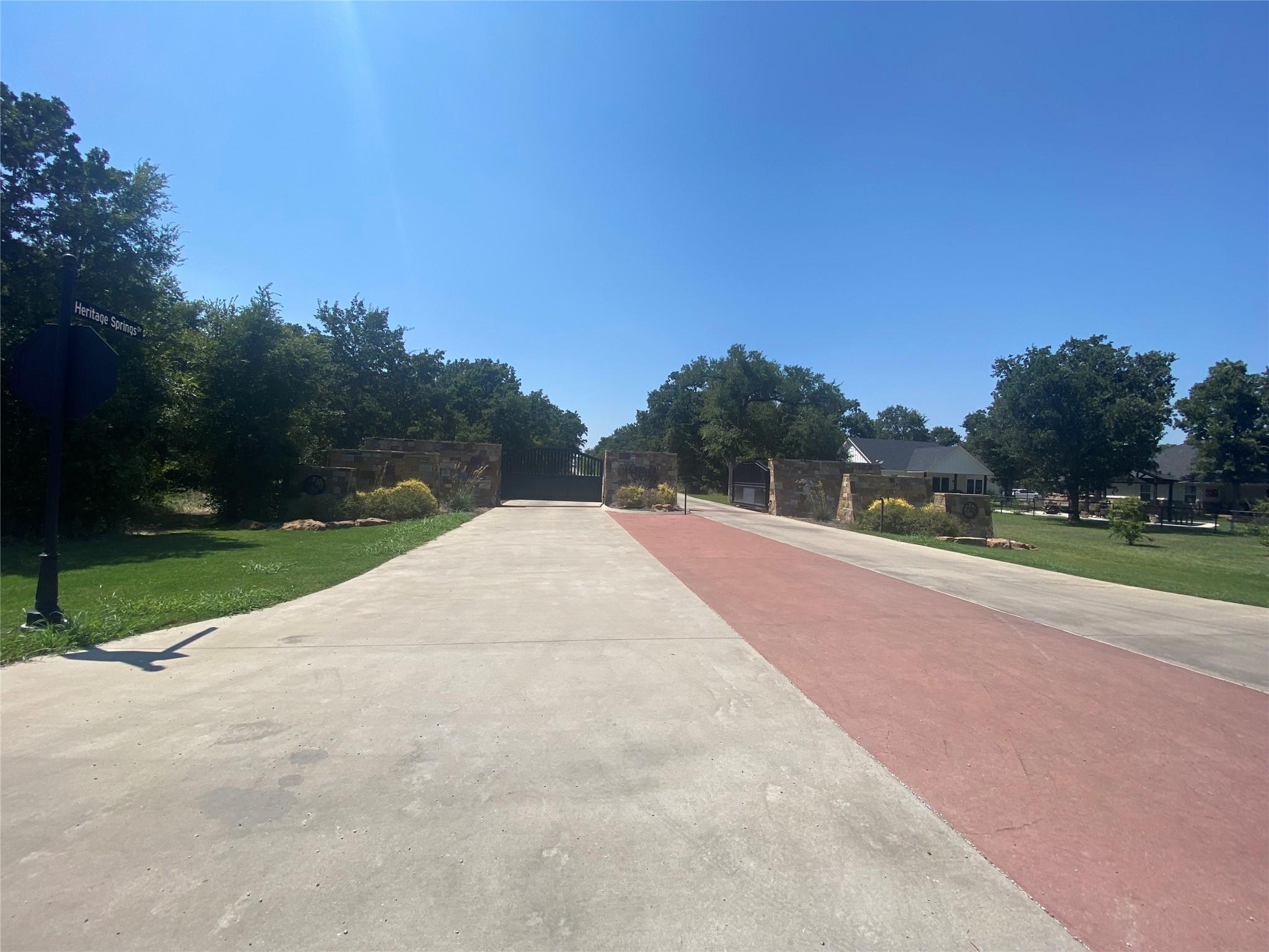 main property photo 3