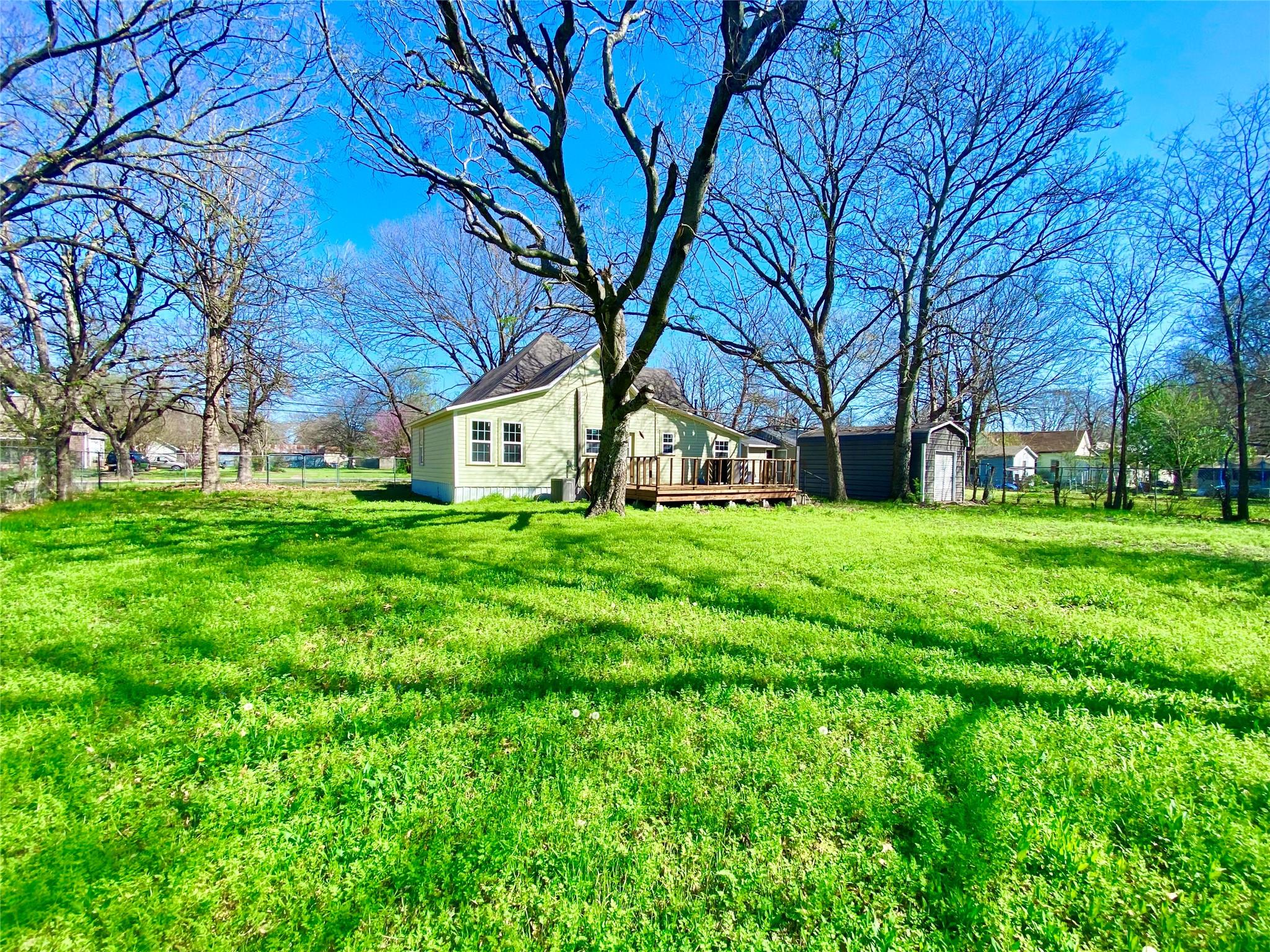 main property photo 27