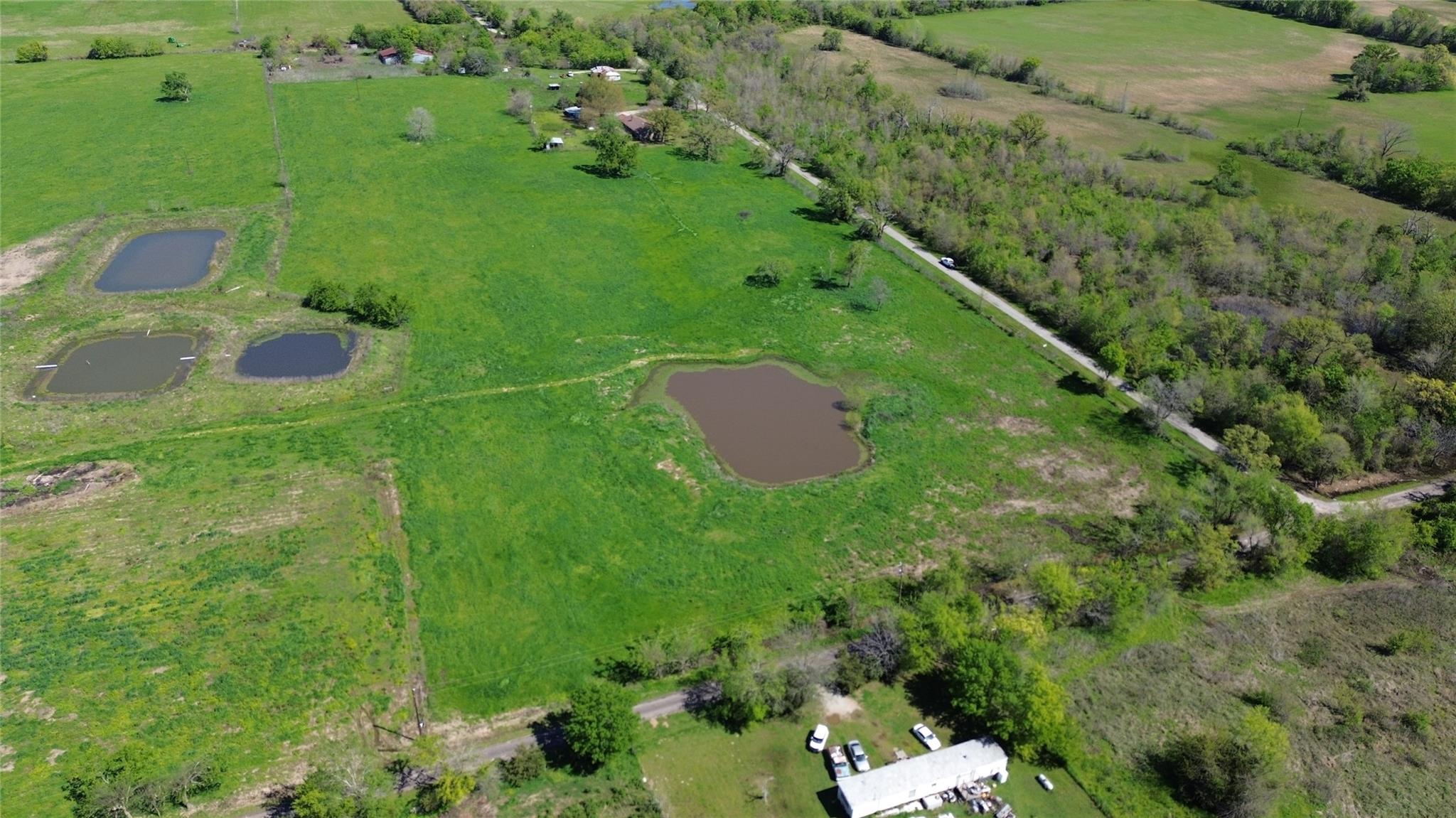 main property photo 10