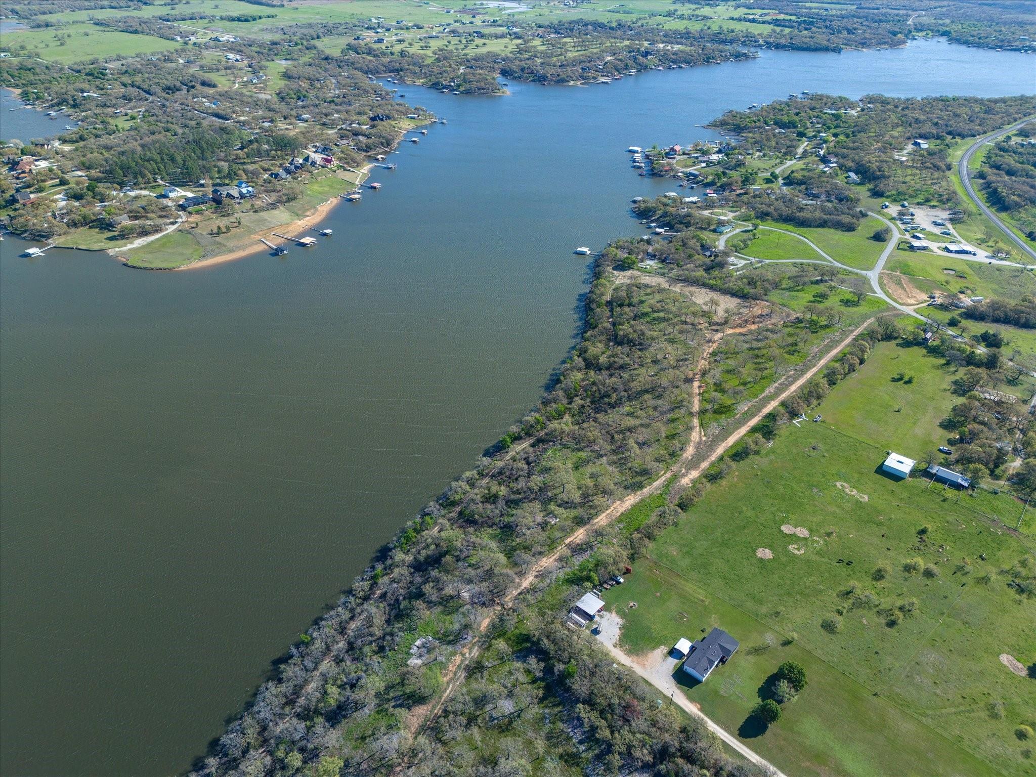 main property photo 16