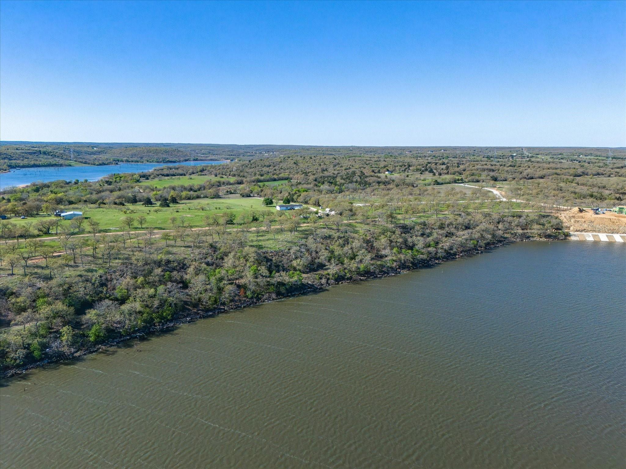 main property photo 17