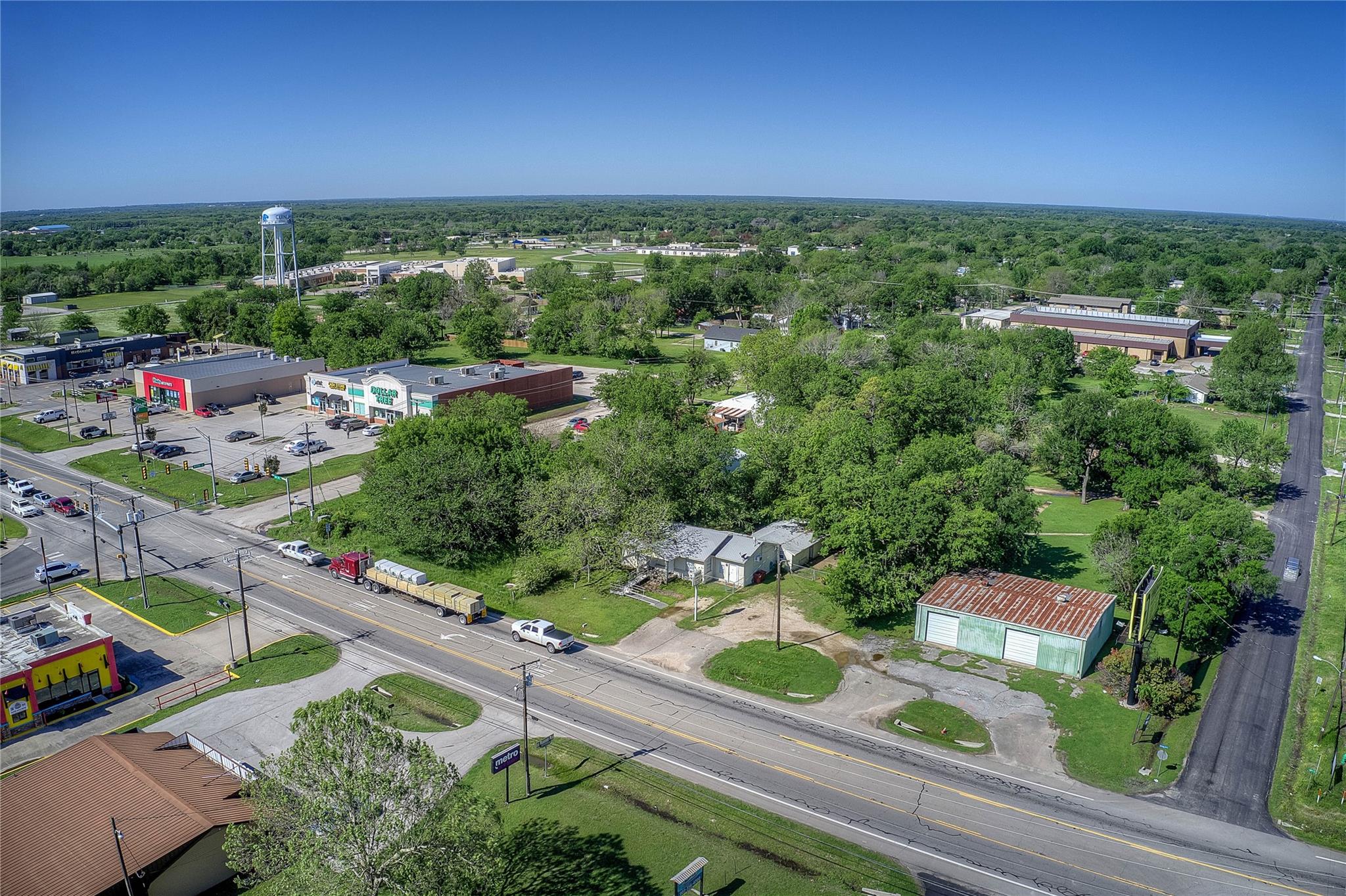 main property photo 29