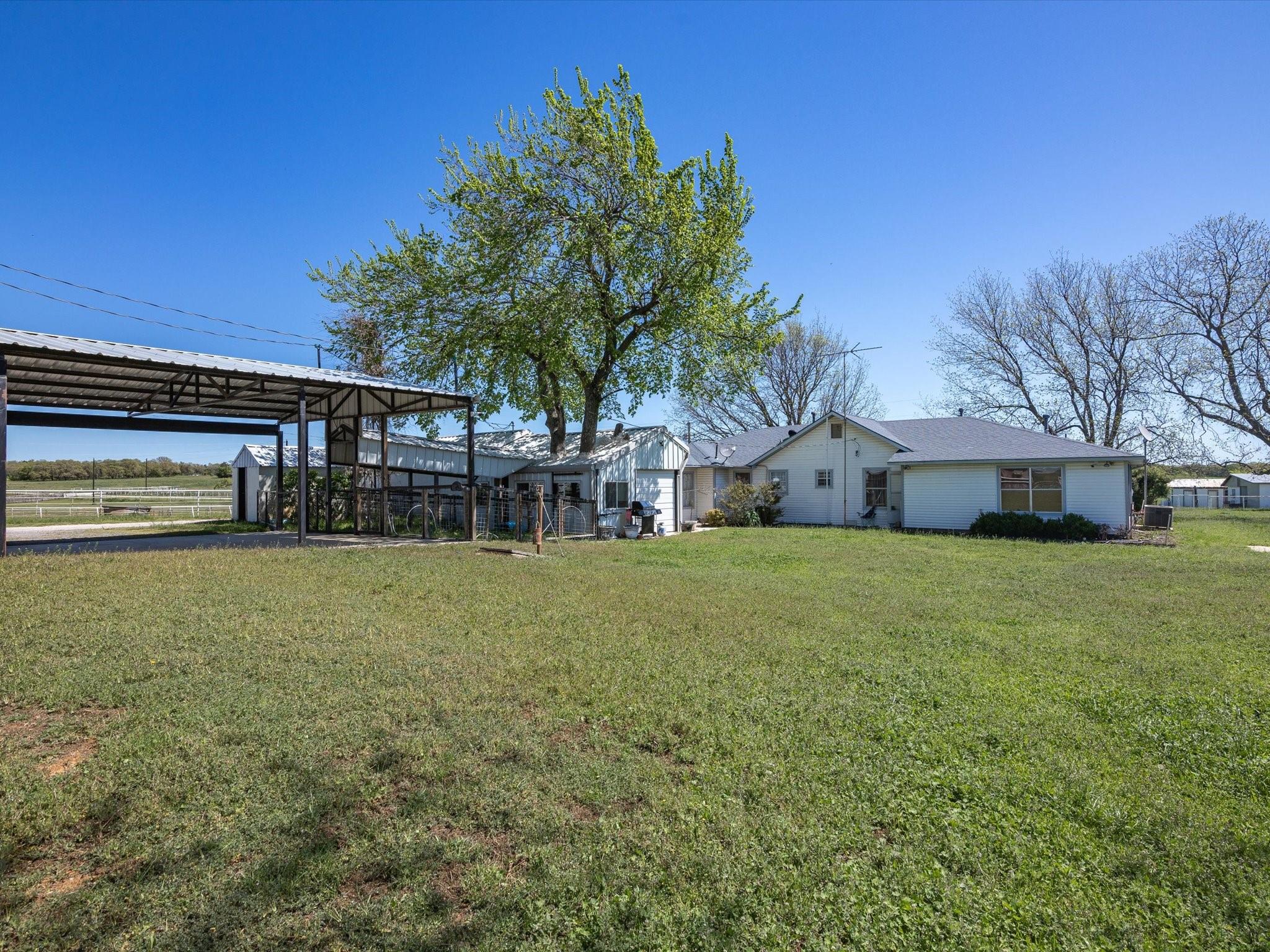 main property photo 7