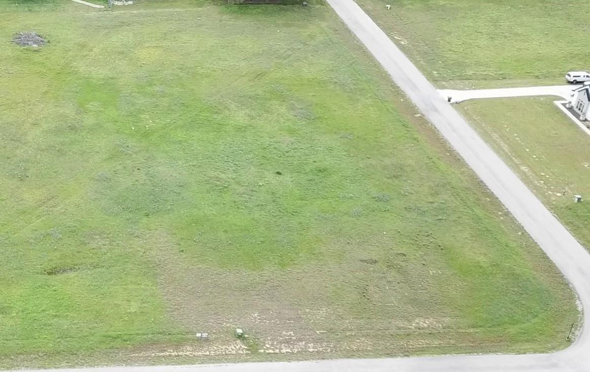 main property photo 13