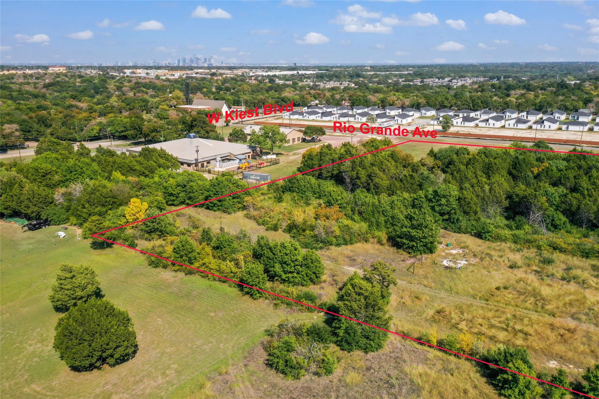 main property photo 16