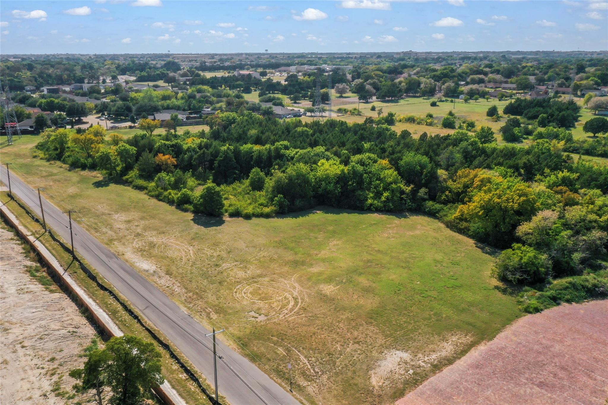 main property photo 9