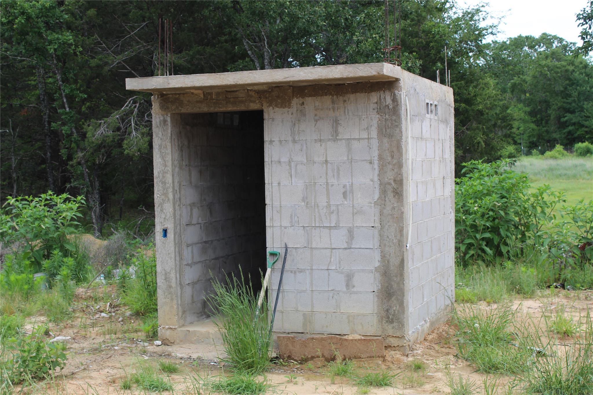 main property photo 15
