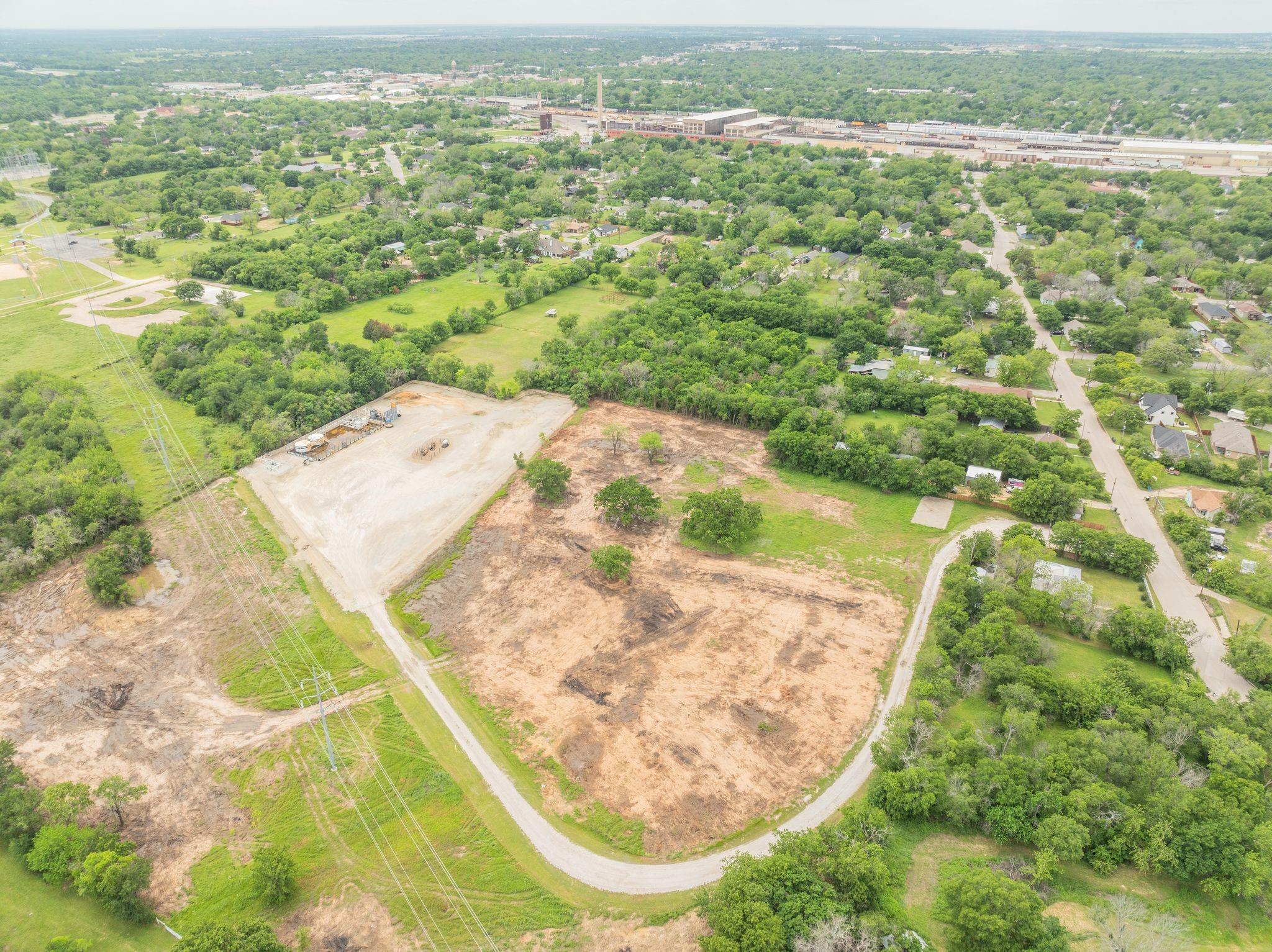 main property photo 6