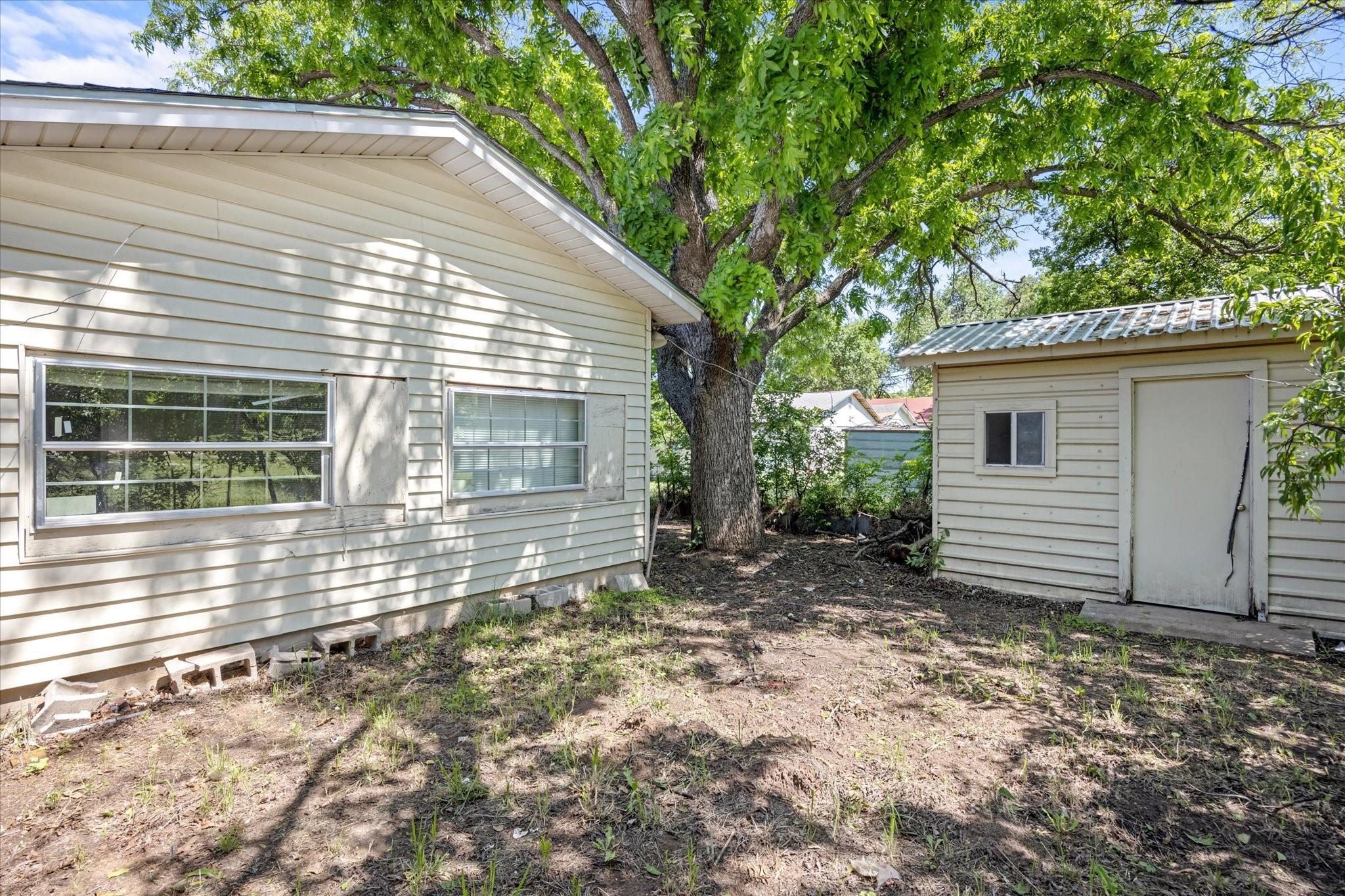 main property photo 20