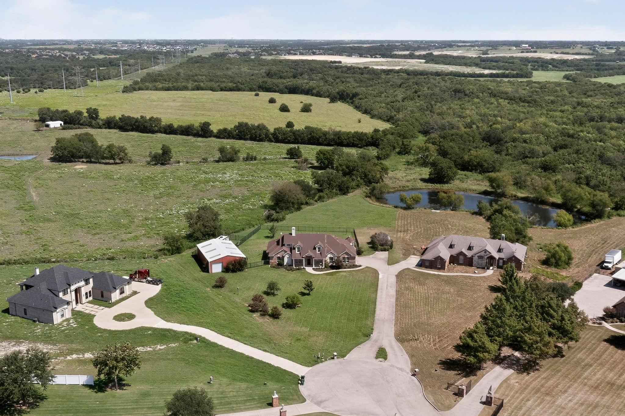 main property photo 5