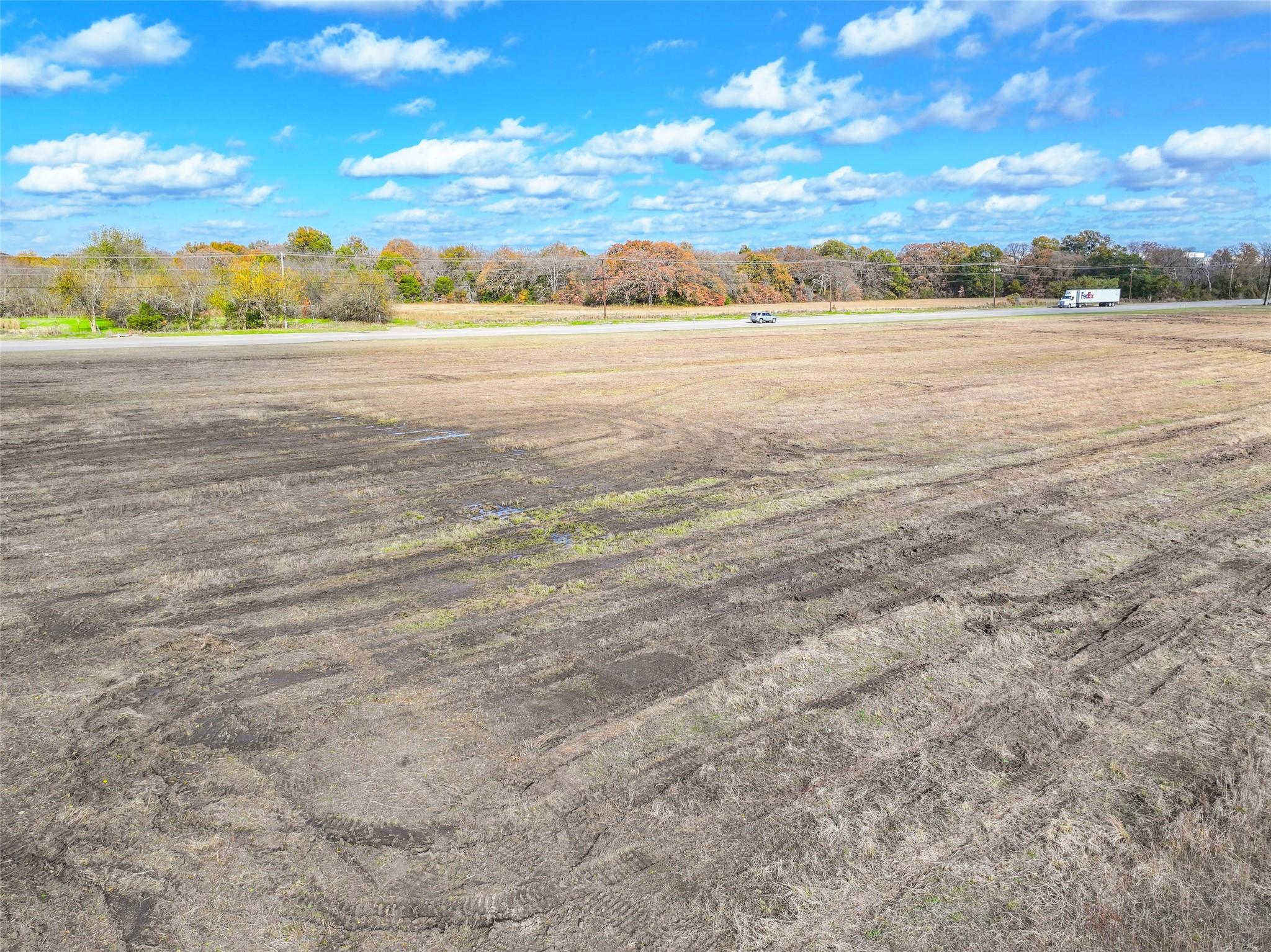 main property photo 17