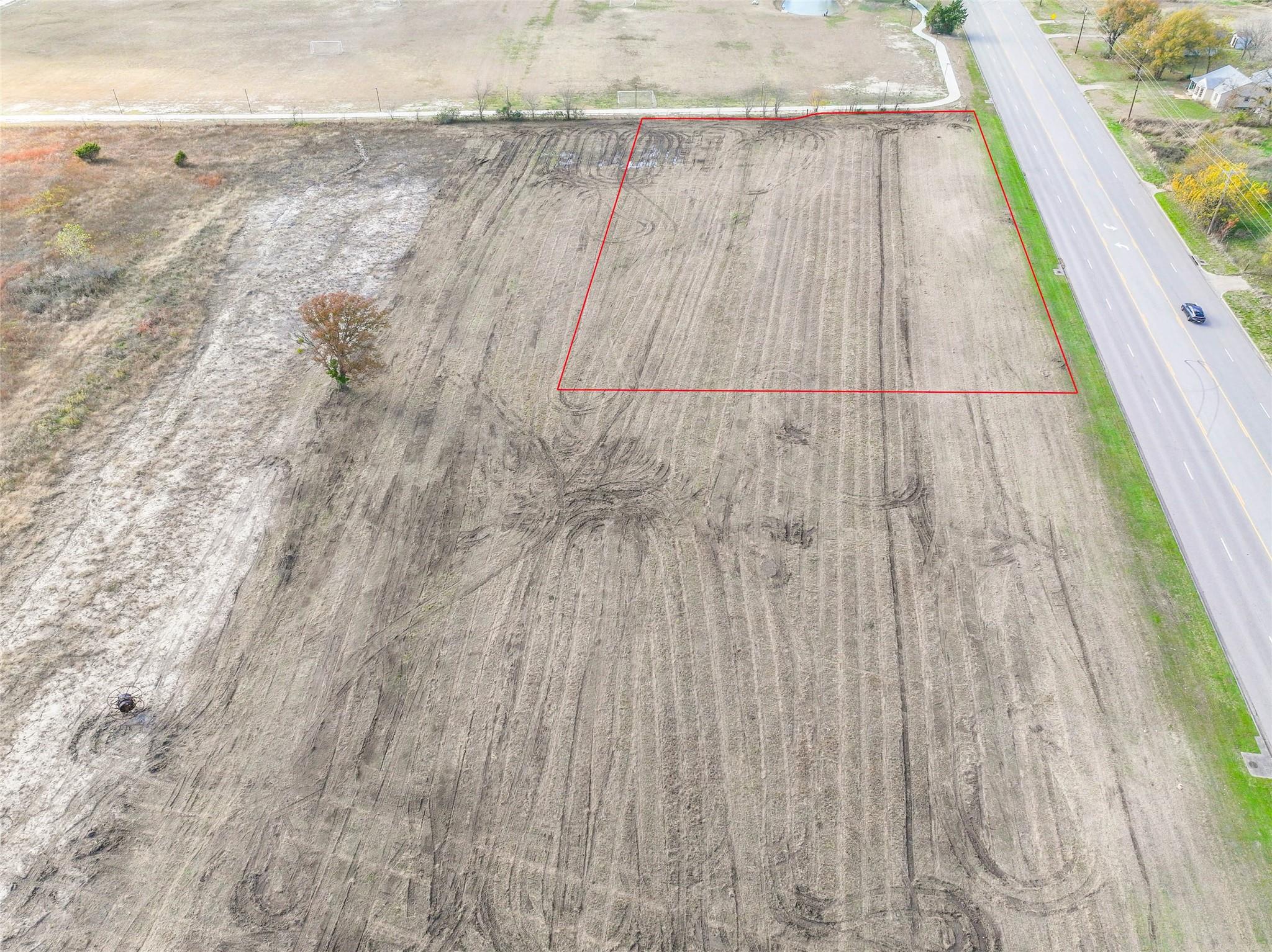 main property photo 6