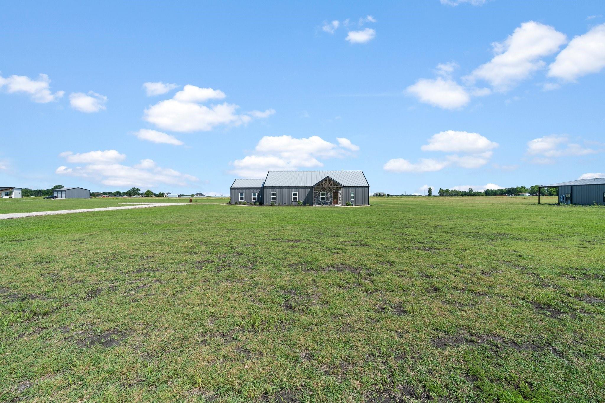 main property photo 39