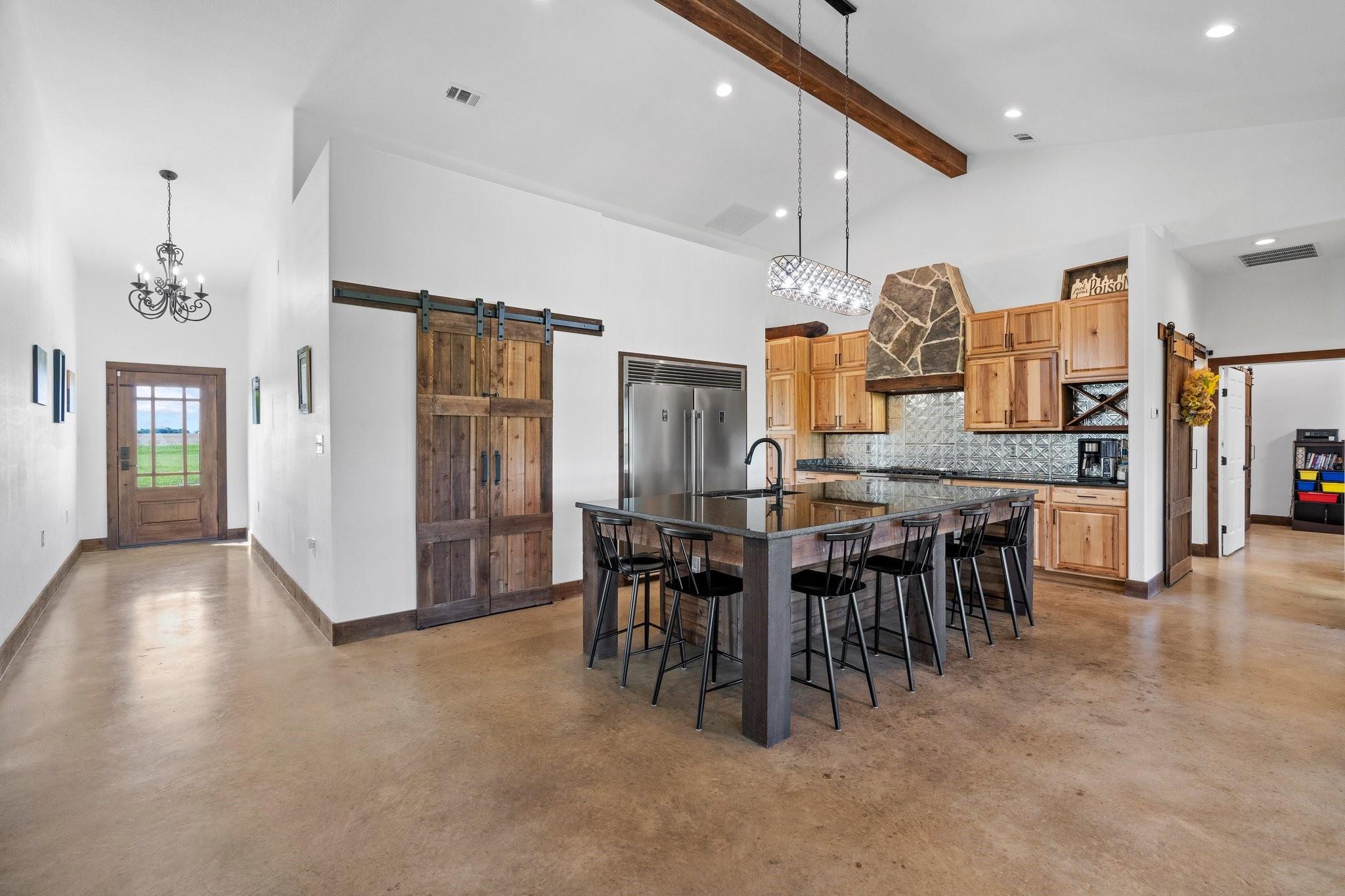 main property photo 9