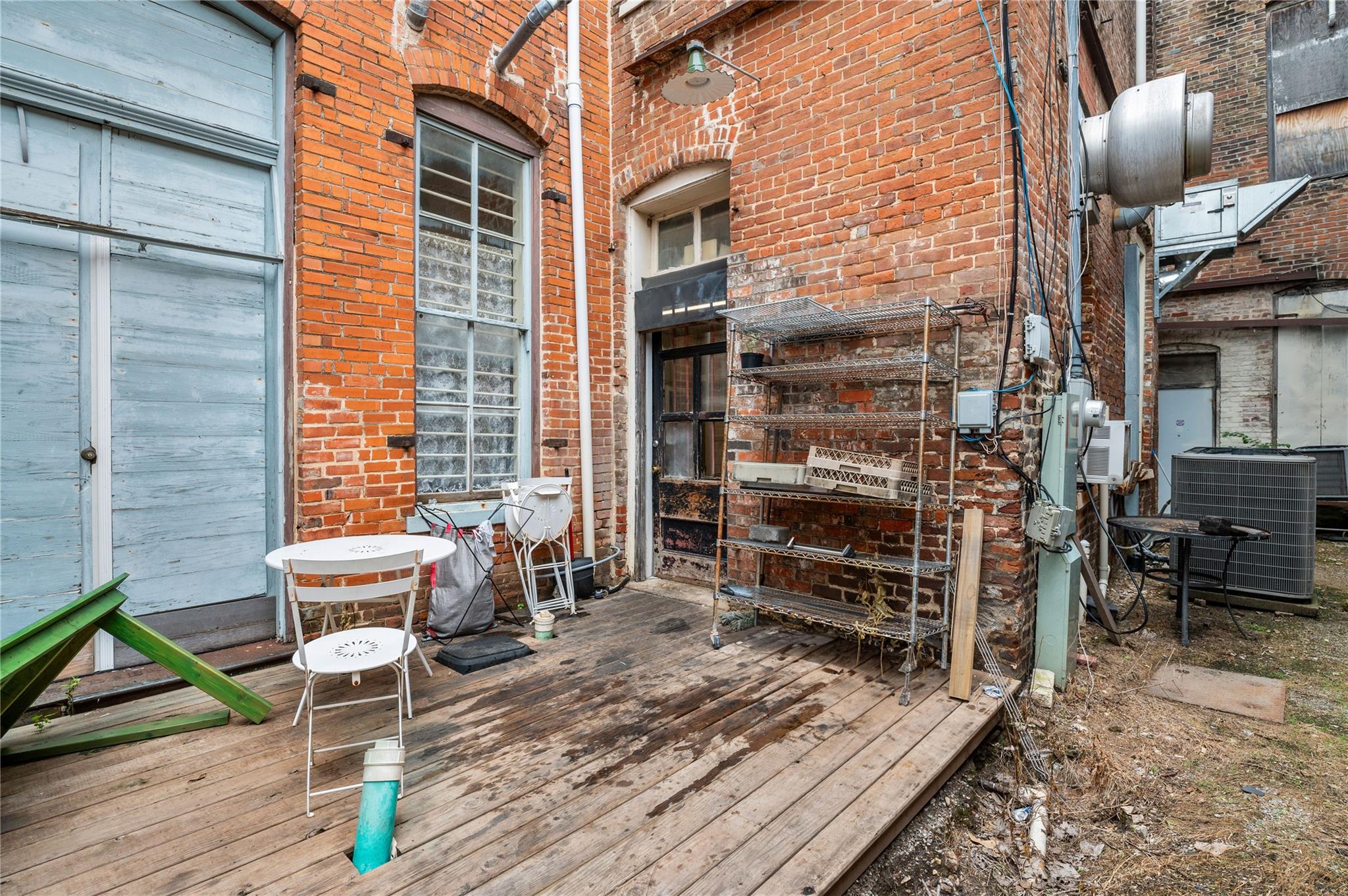 main property photo 28