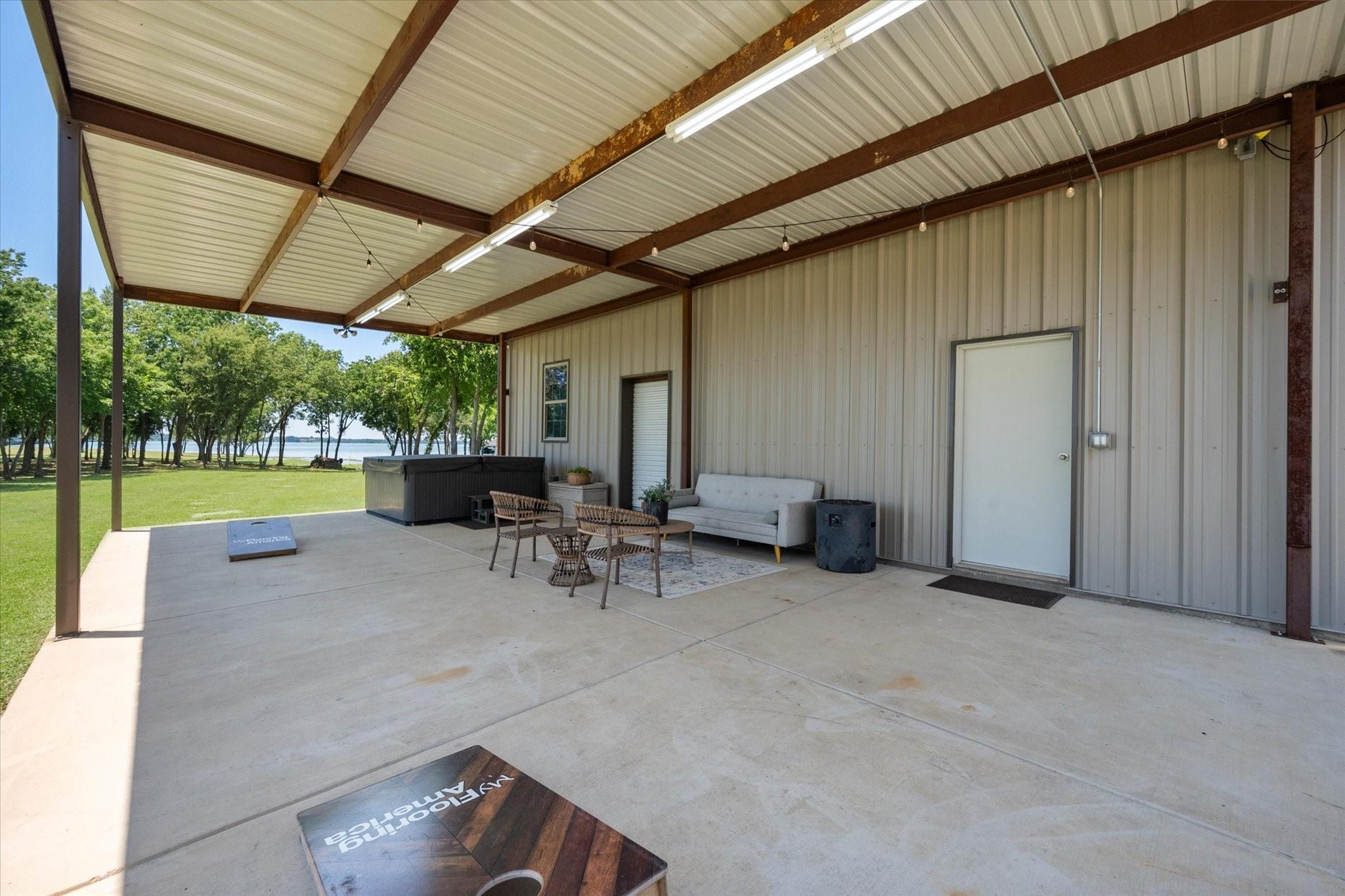 main property photo 33