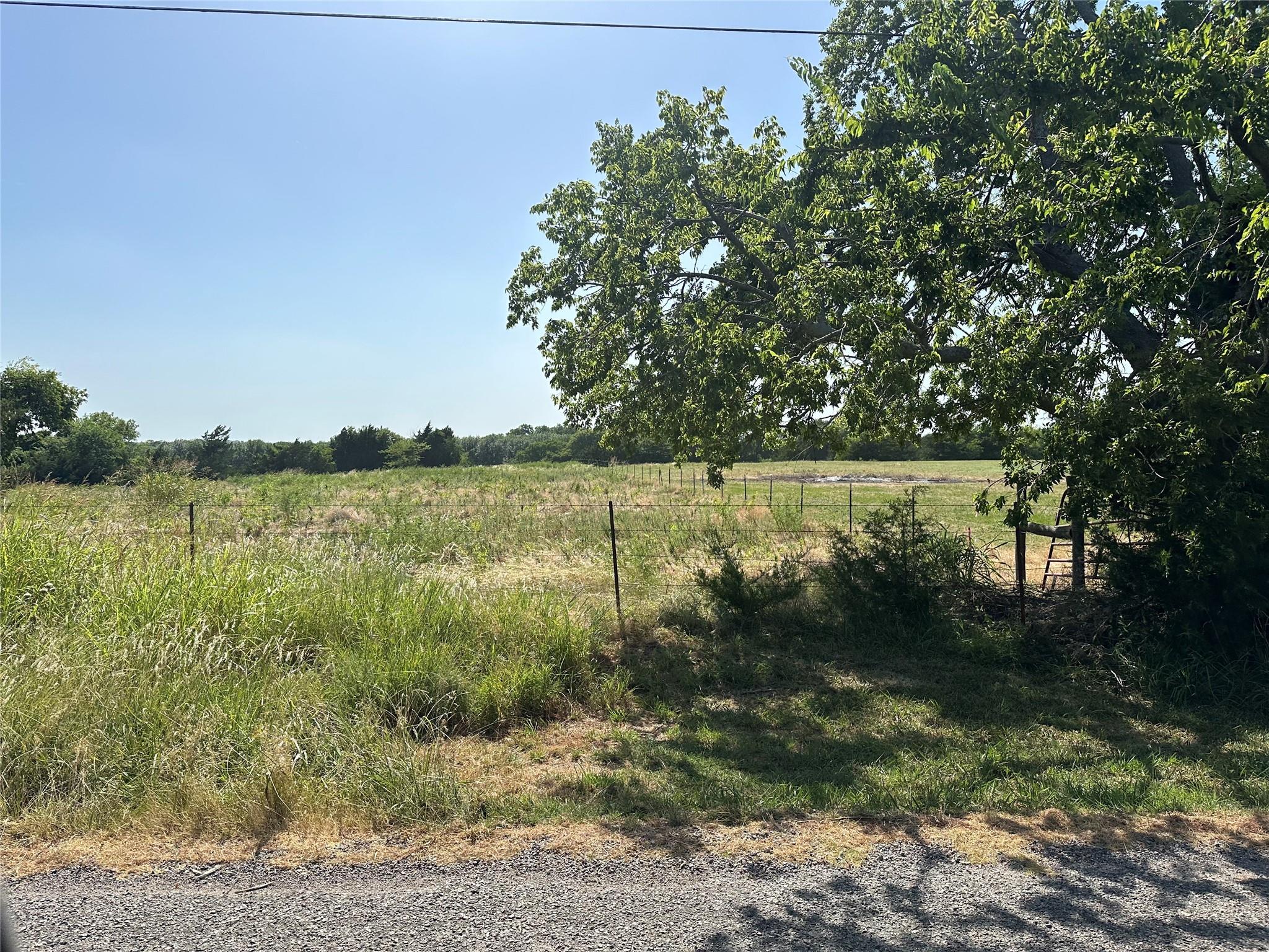 main property photo 12