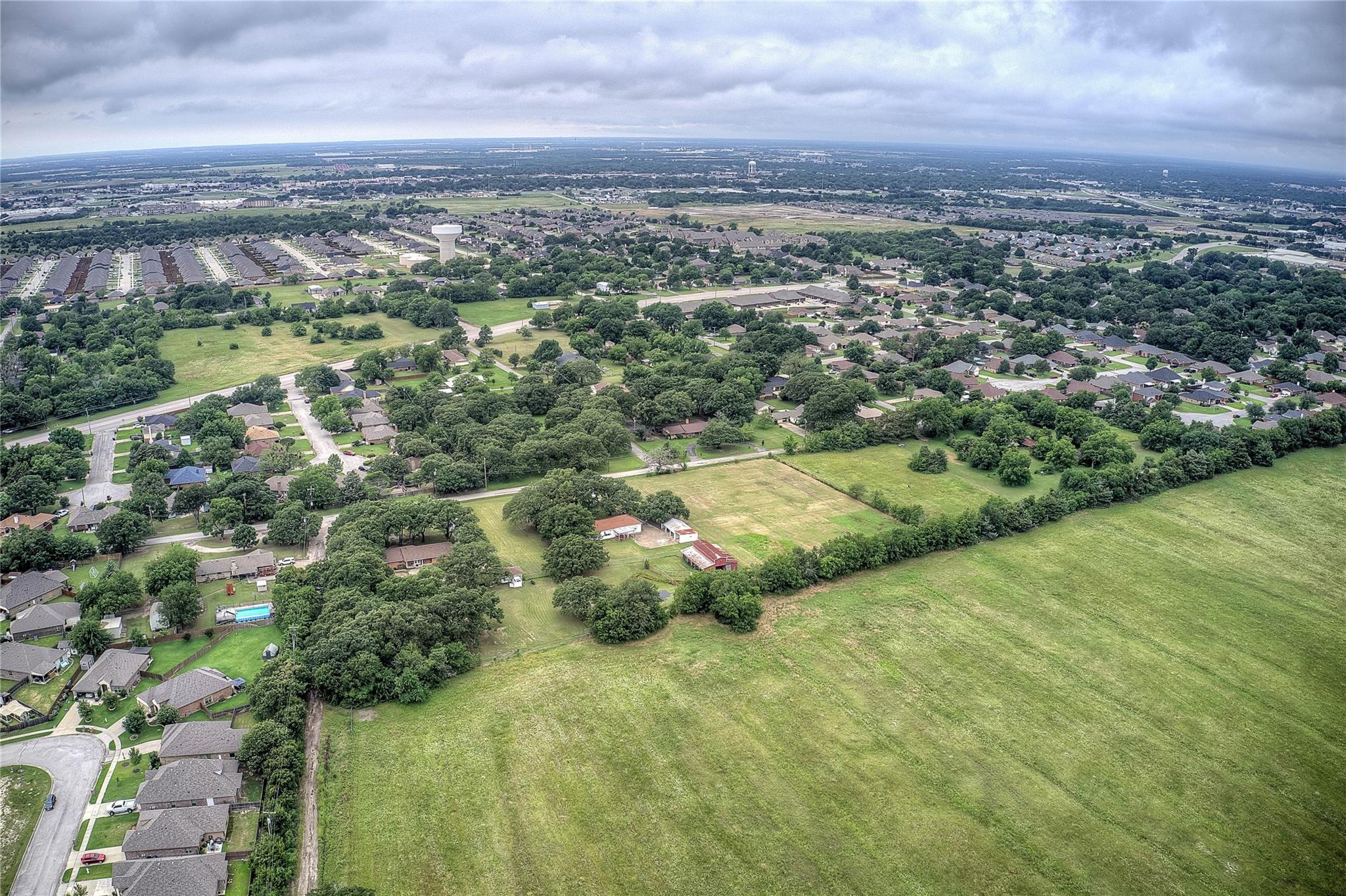 main property photo 17